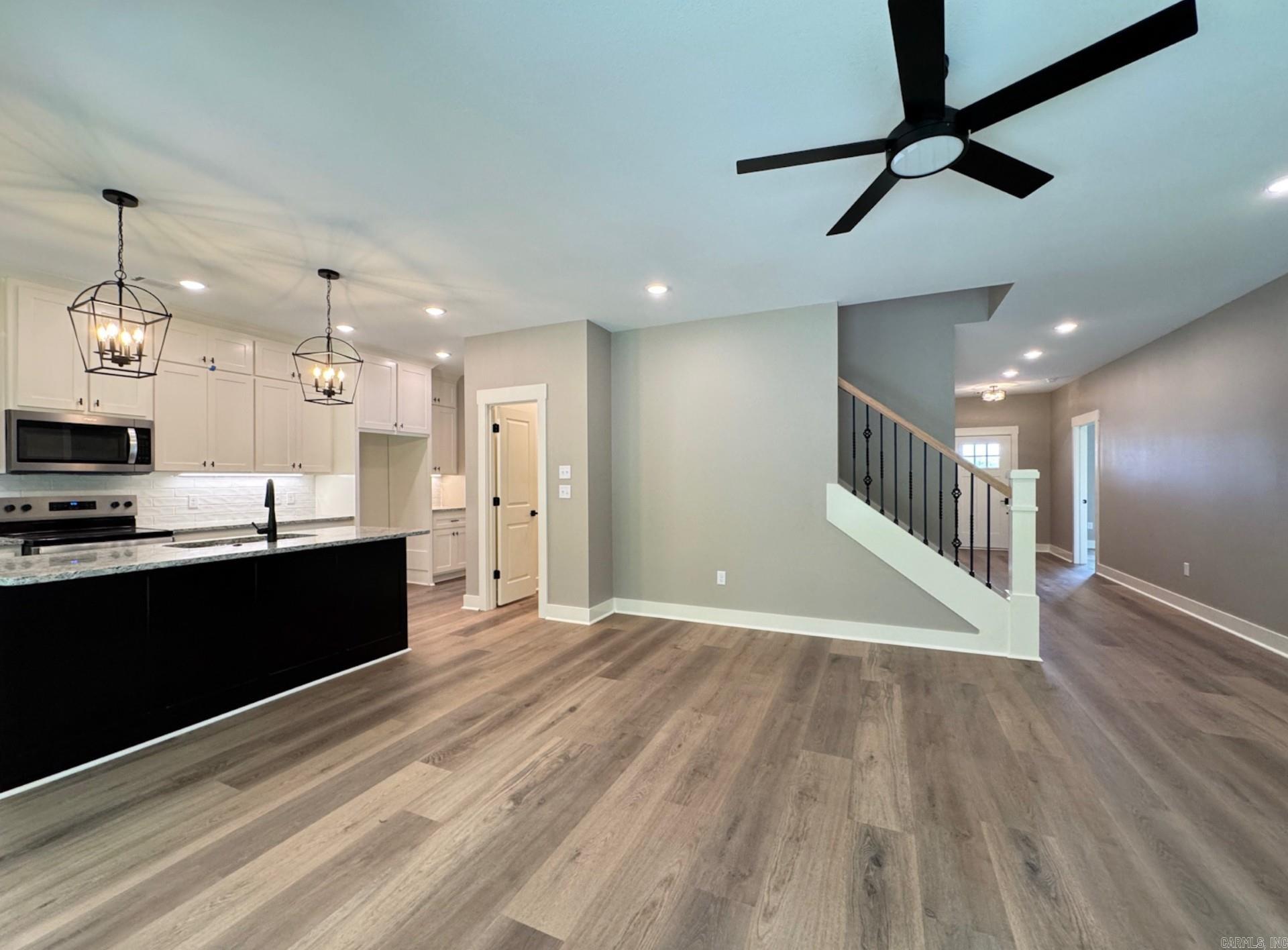 CARDINAL VALLEY - Residential