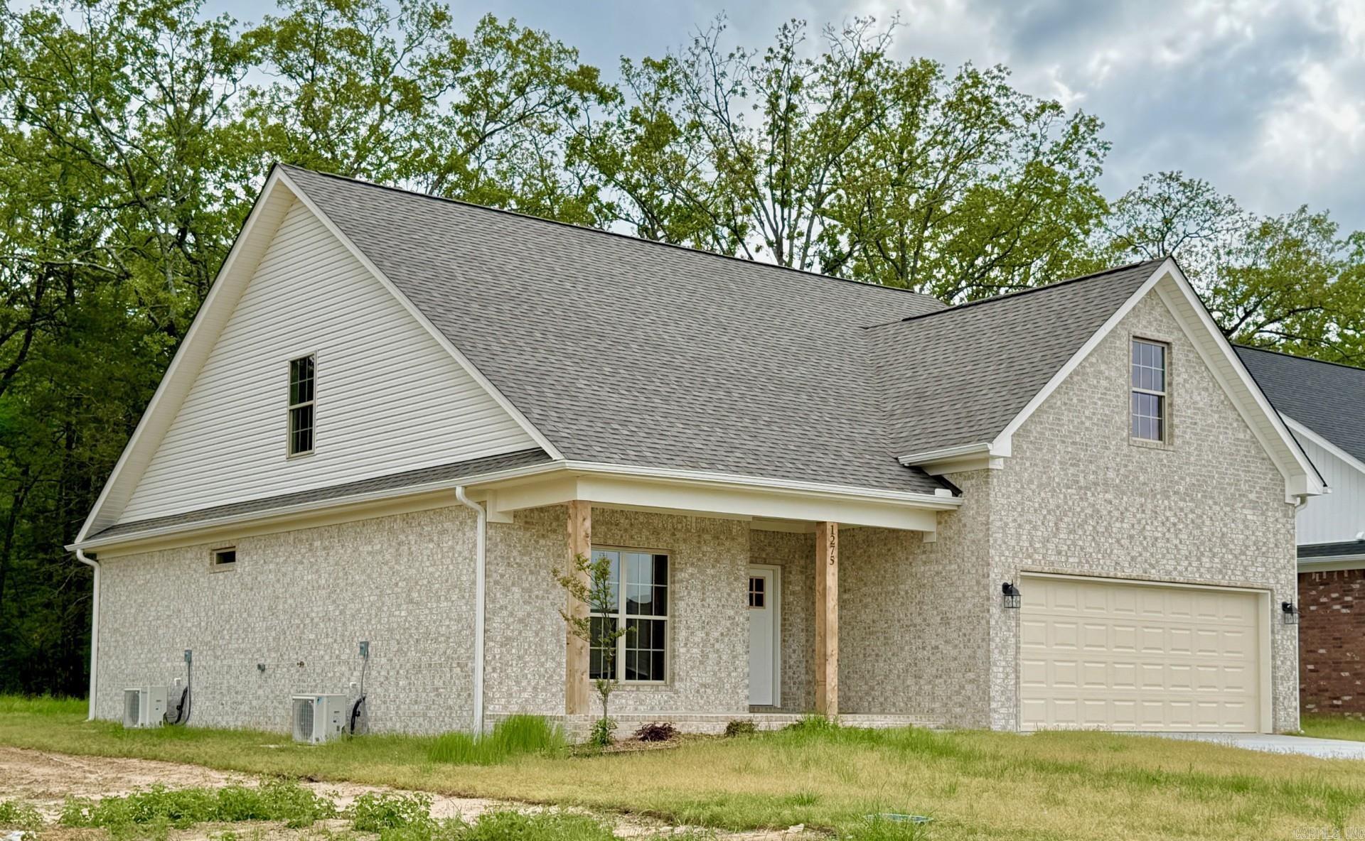 CARDINAL VALLEY - Residential