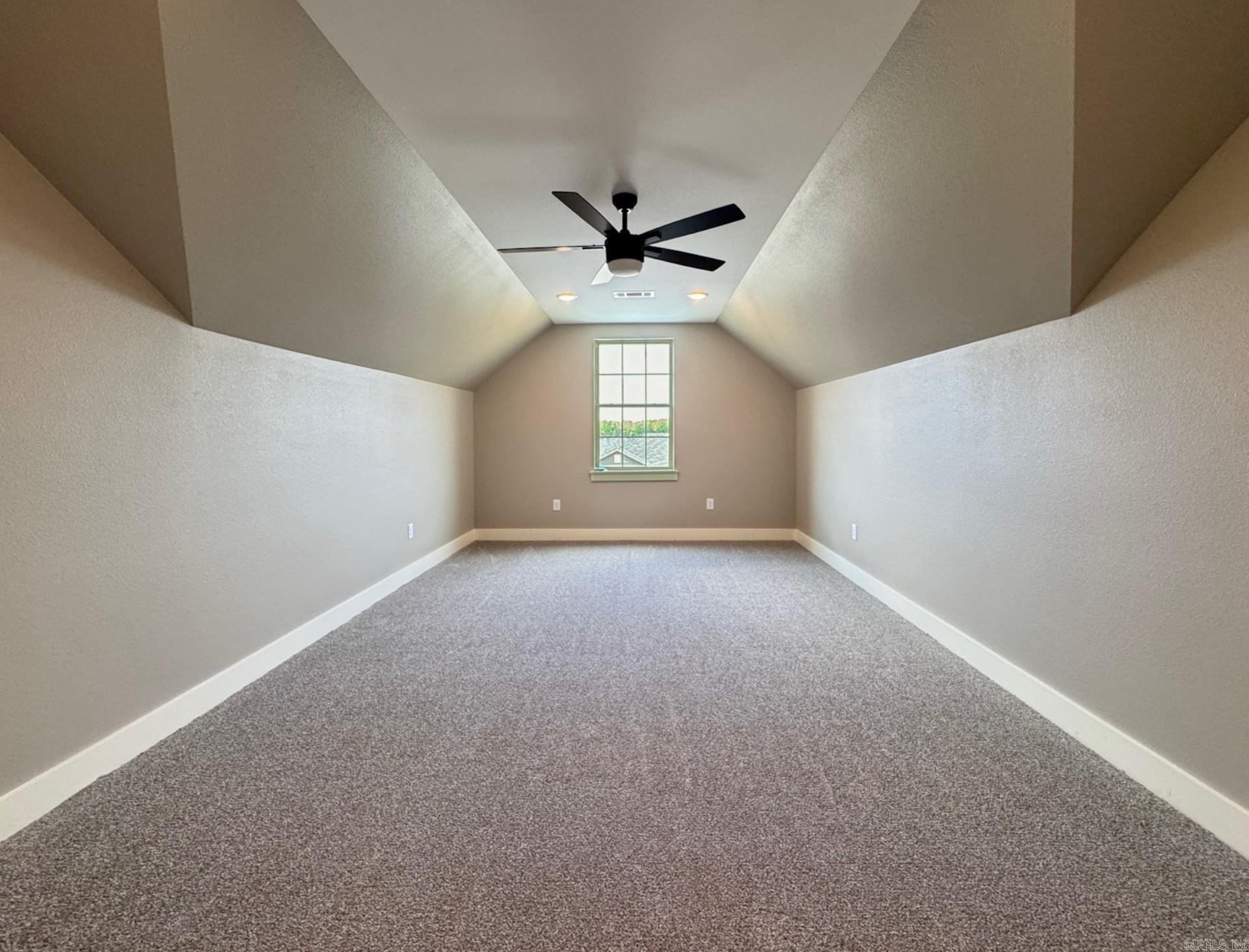 CARDINAL VALLEY - Residential