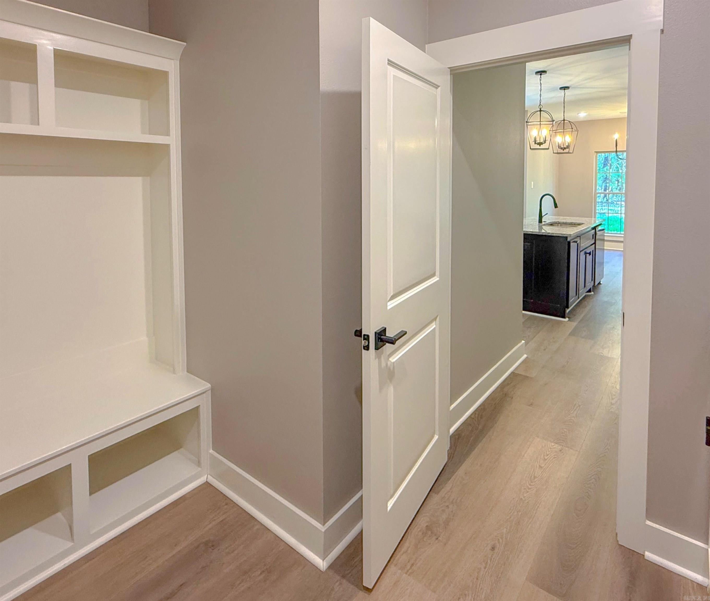 CARDINAL VALLEY - Residential