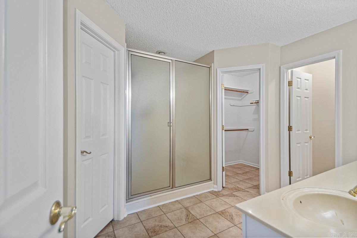 BRYANT OAKS - Residential