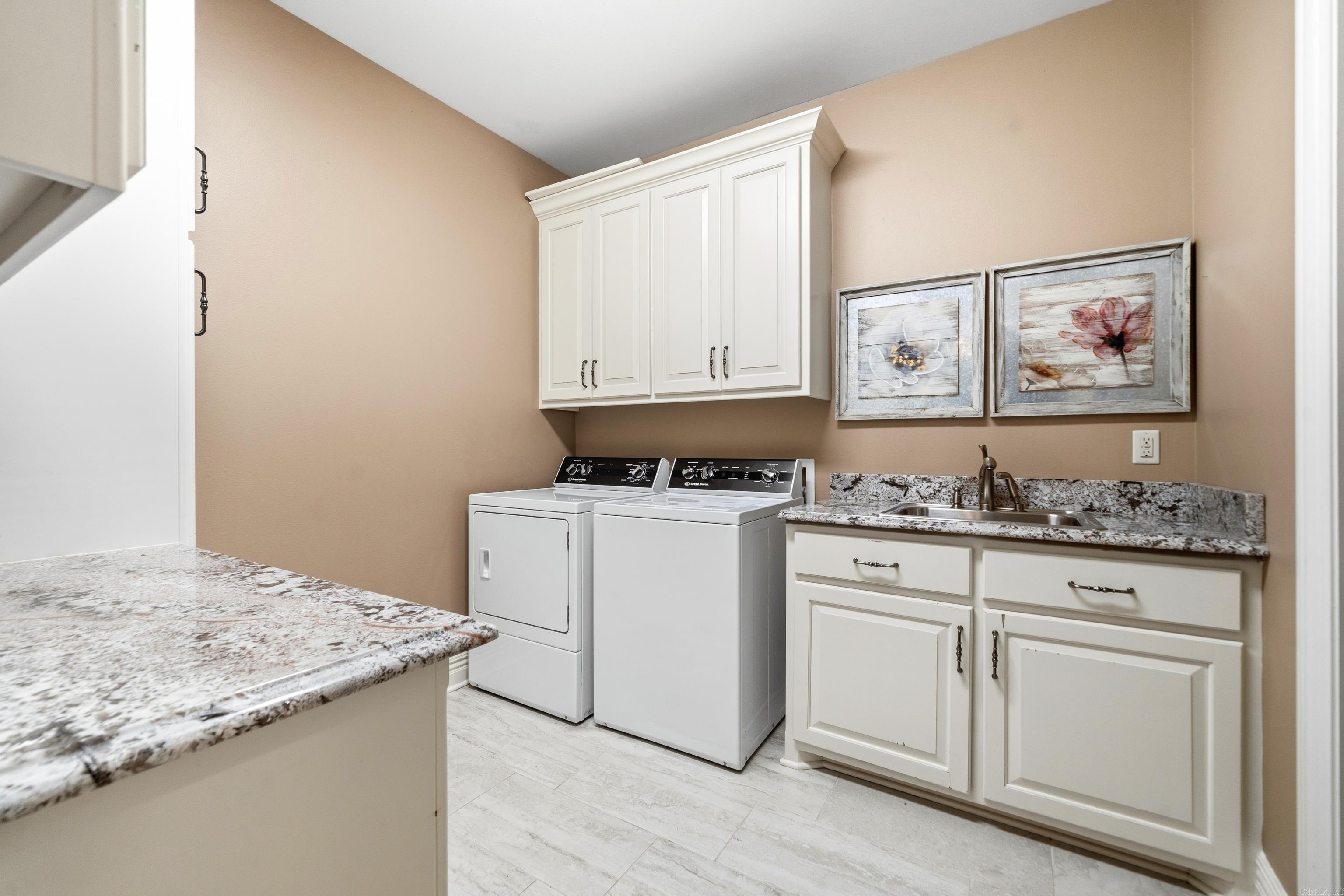 Red Oak Ridge - Residential