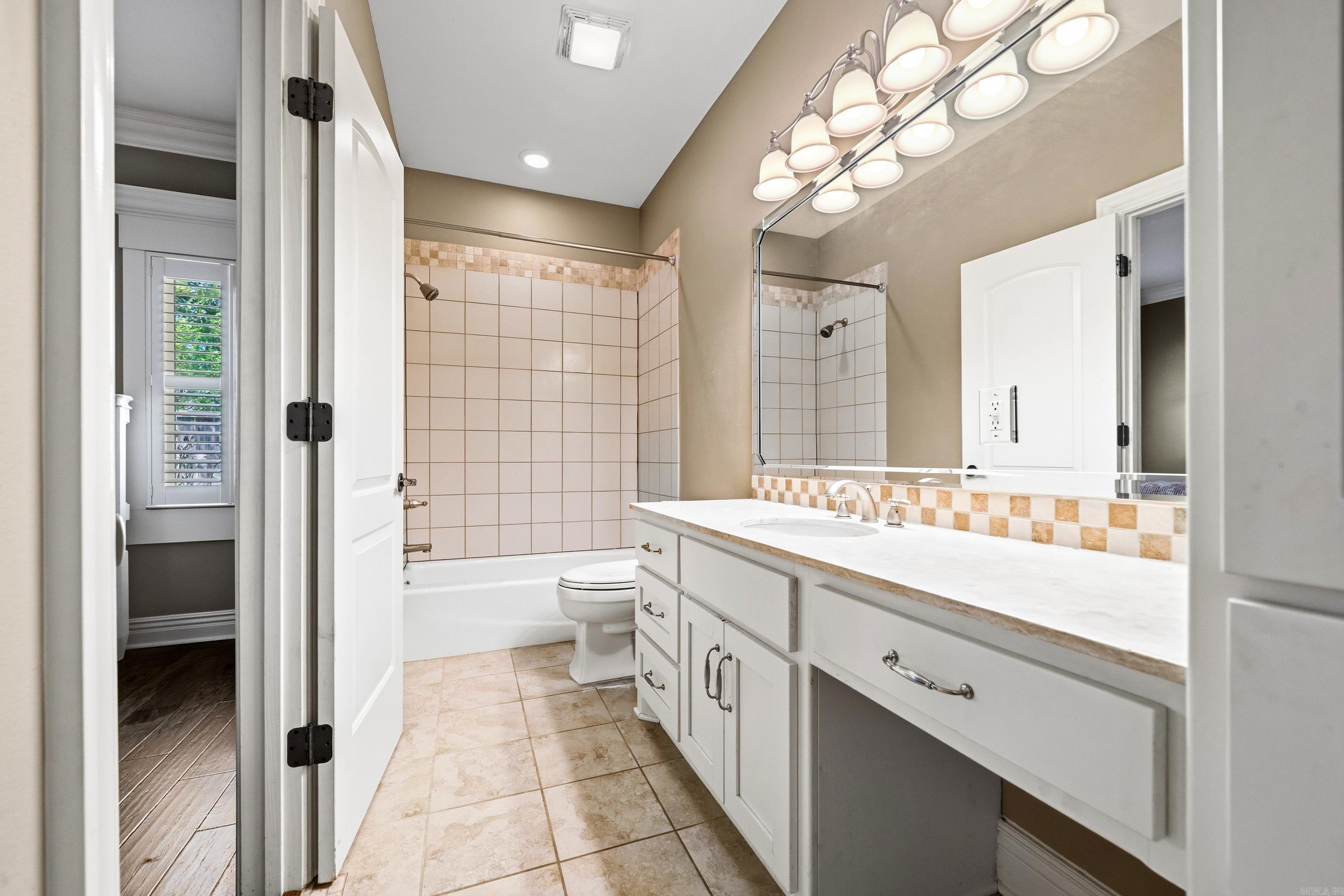 Red Oak Ridge - Residential