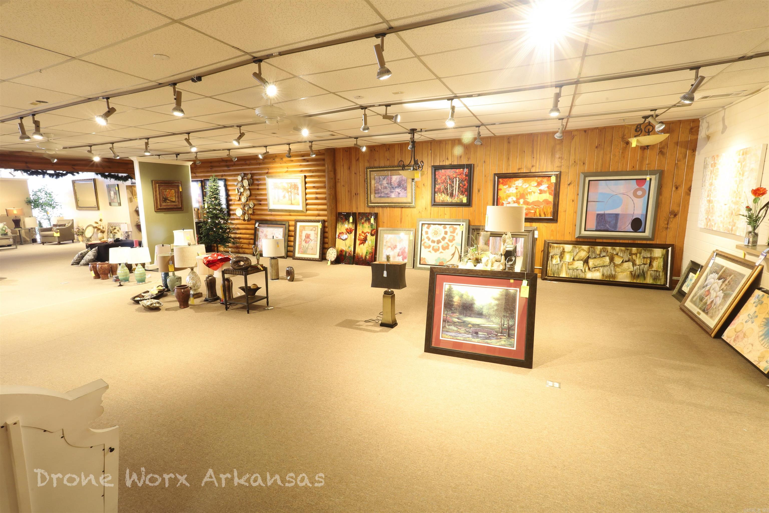 Marshall - Commercial Sale