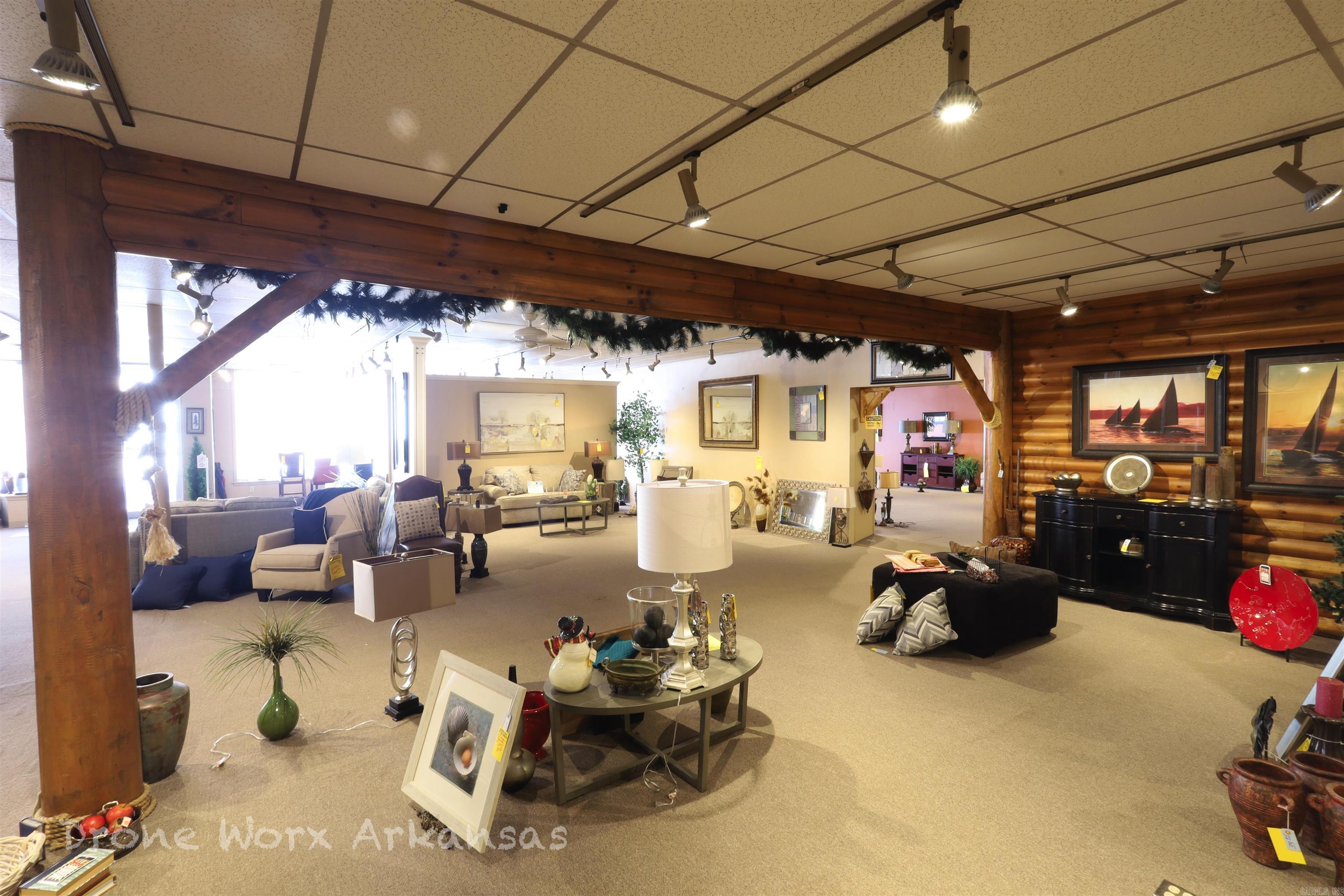 Marshall - Commercial Sale