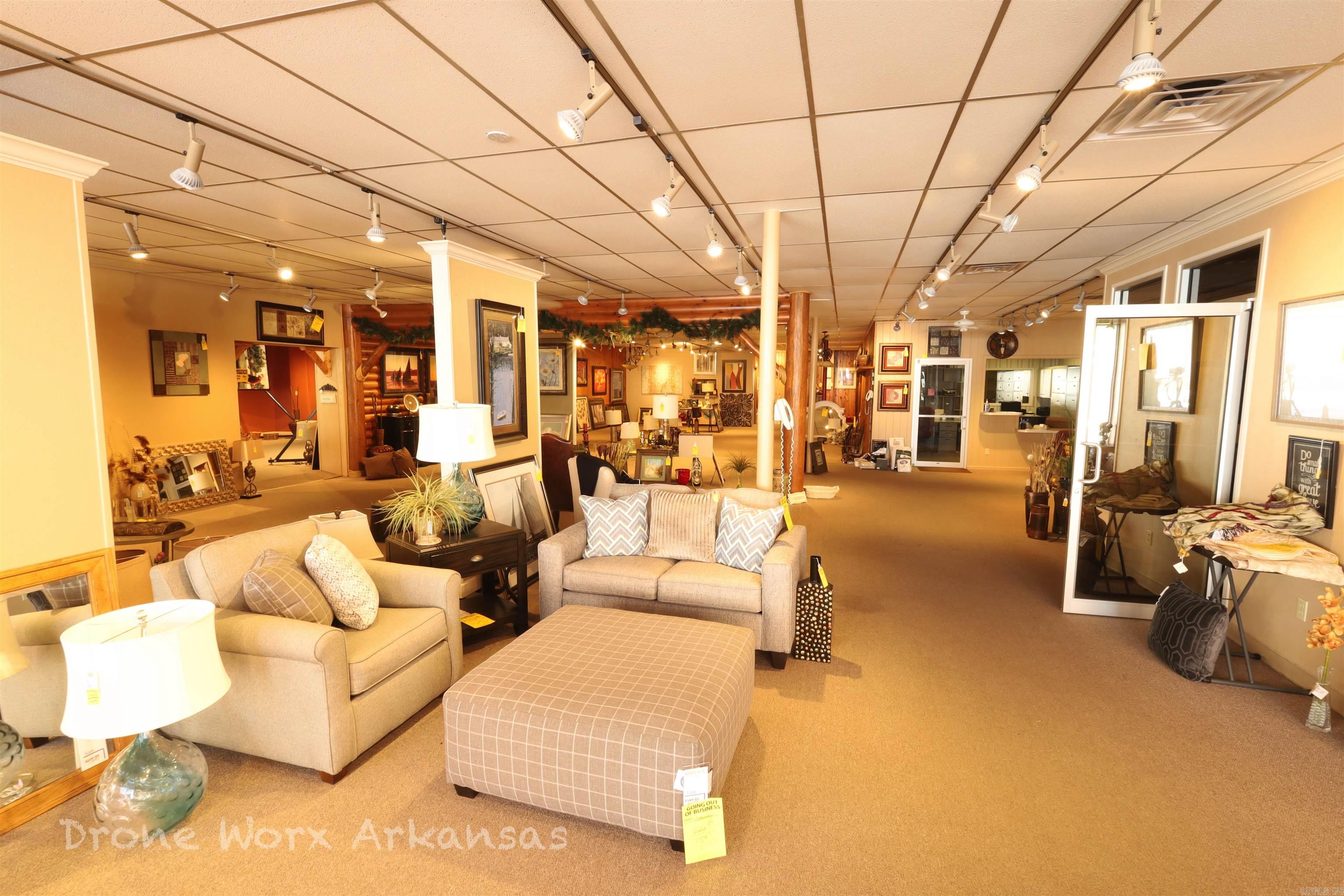 Marshall - Commercial Sale