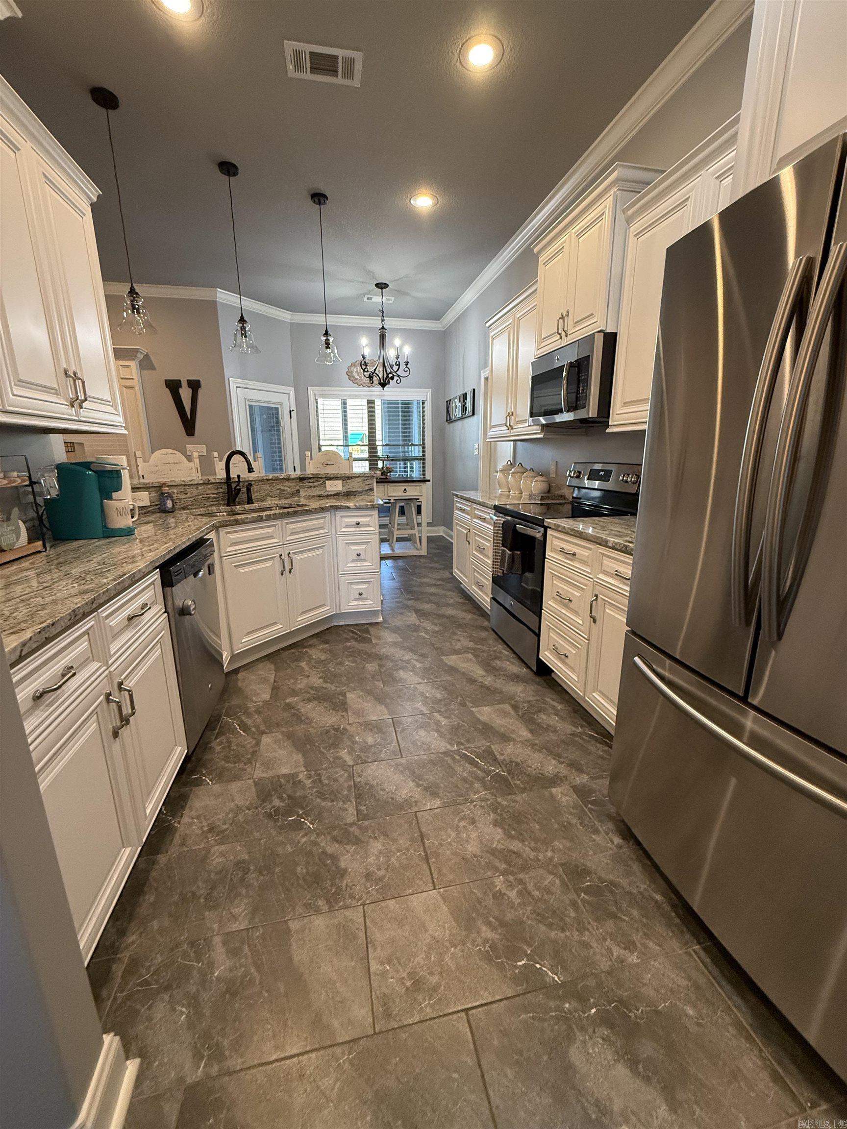 MERRELL ESTATES - Residential