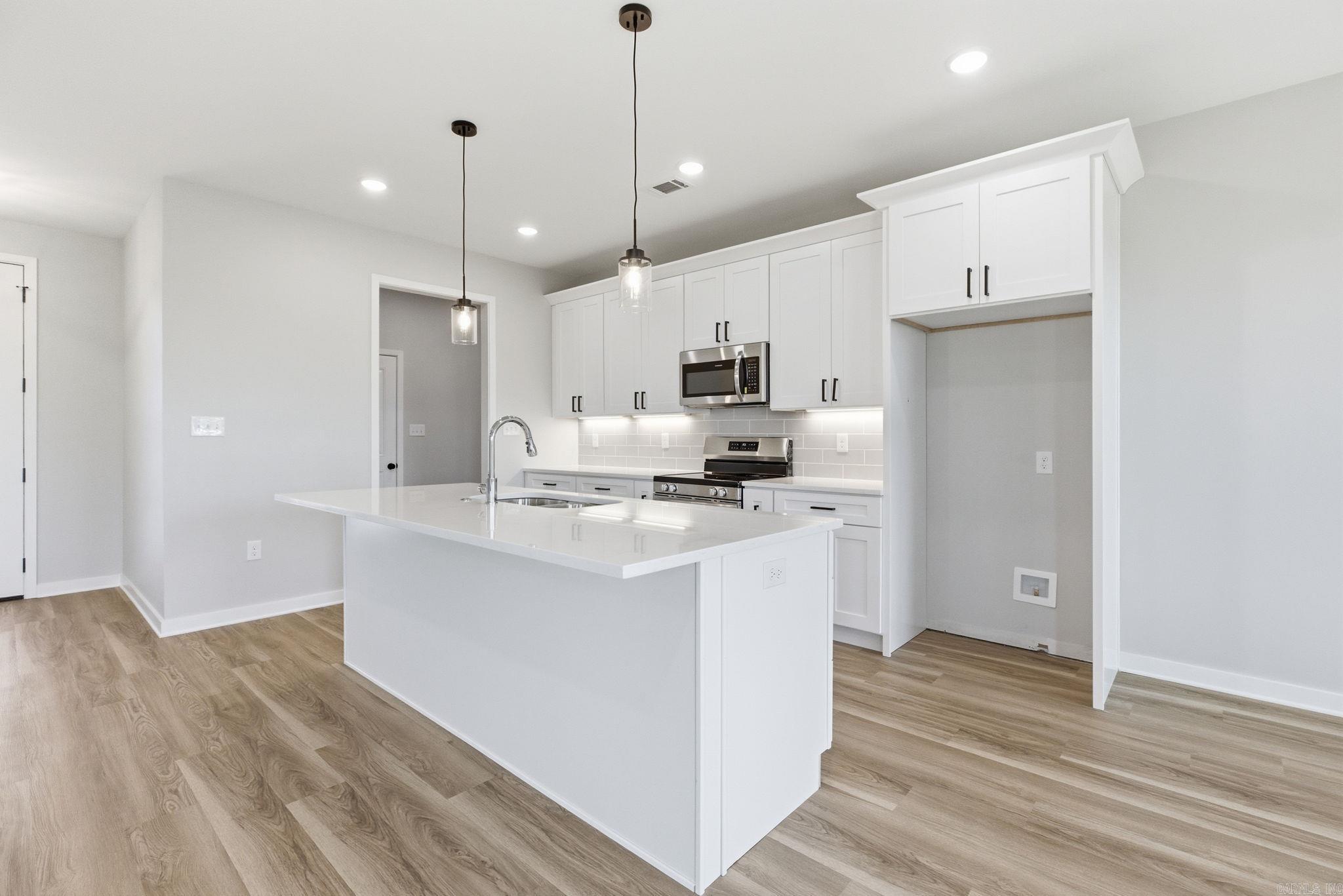 WALNUT VALLEY - Residential