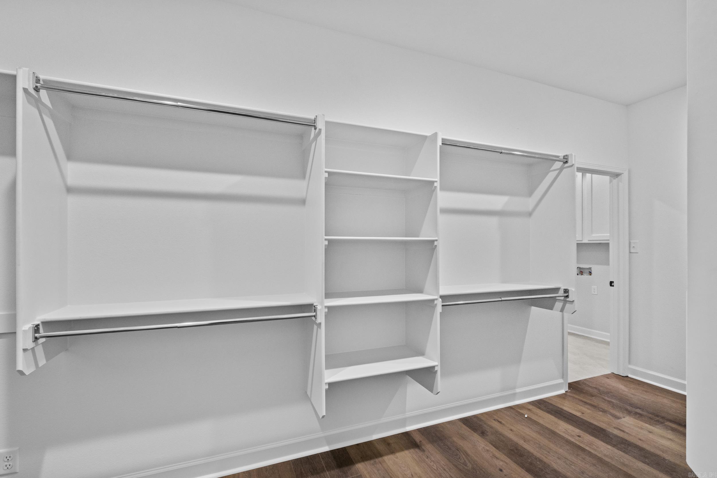 WANDERING RIDGE - Residential