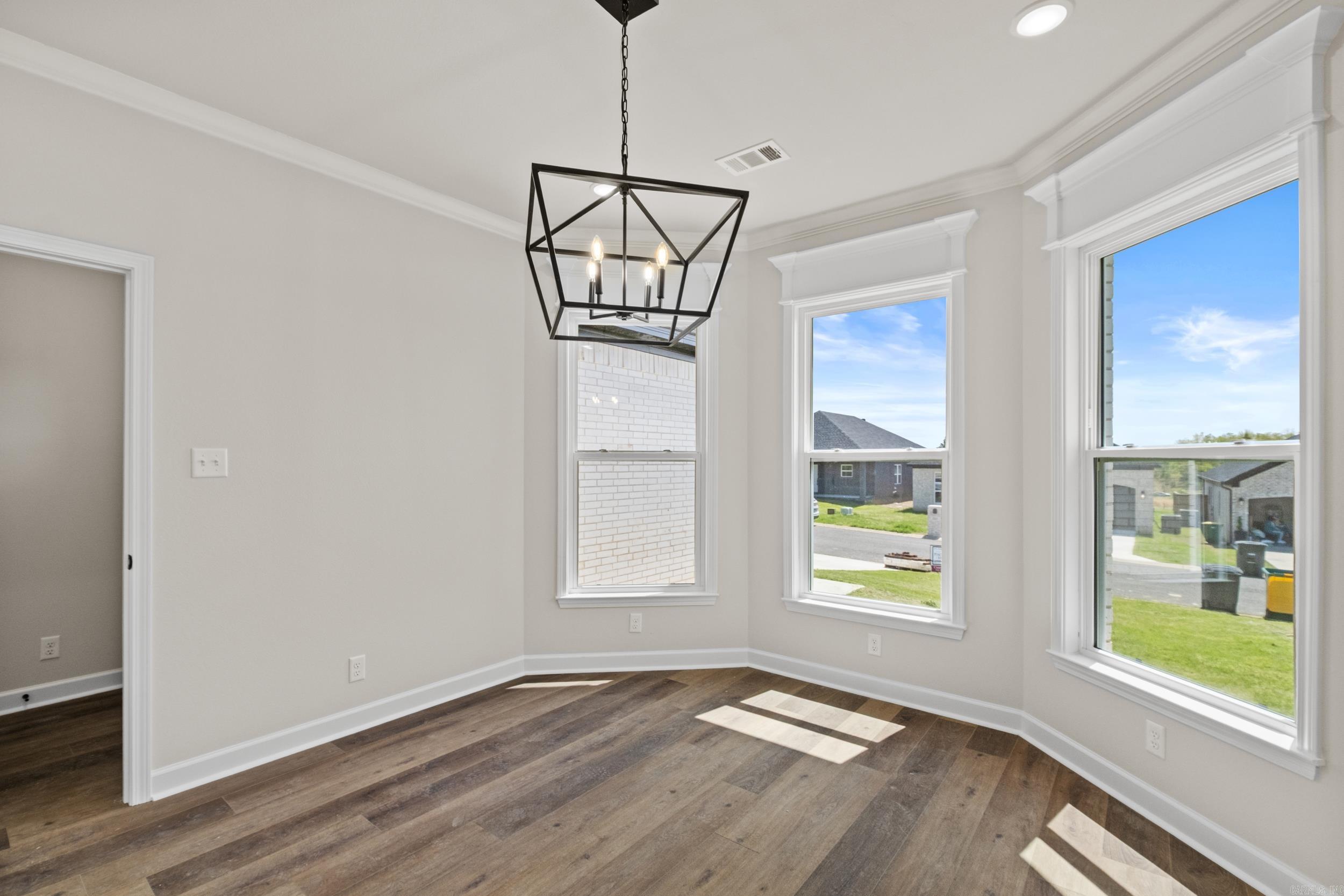 WANDERING RIDGE - Residential