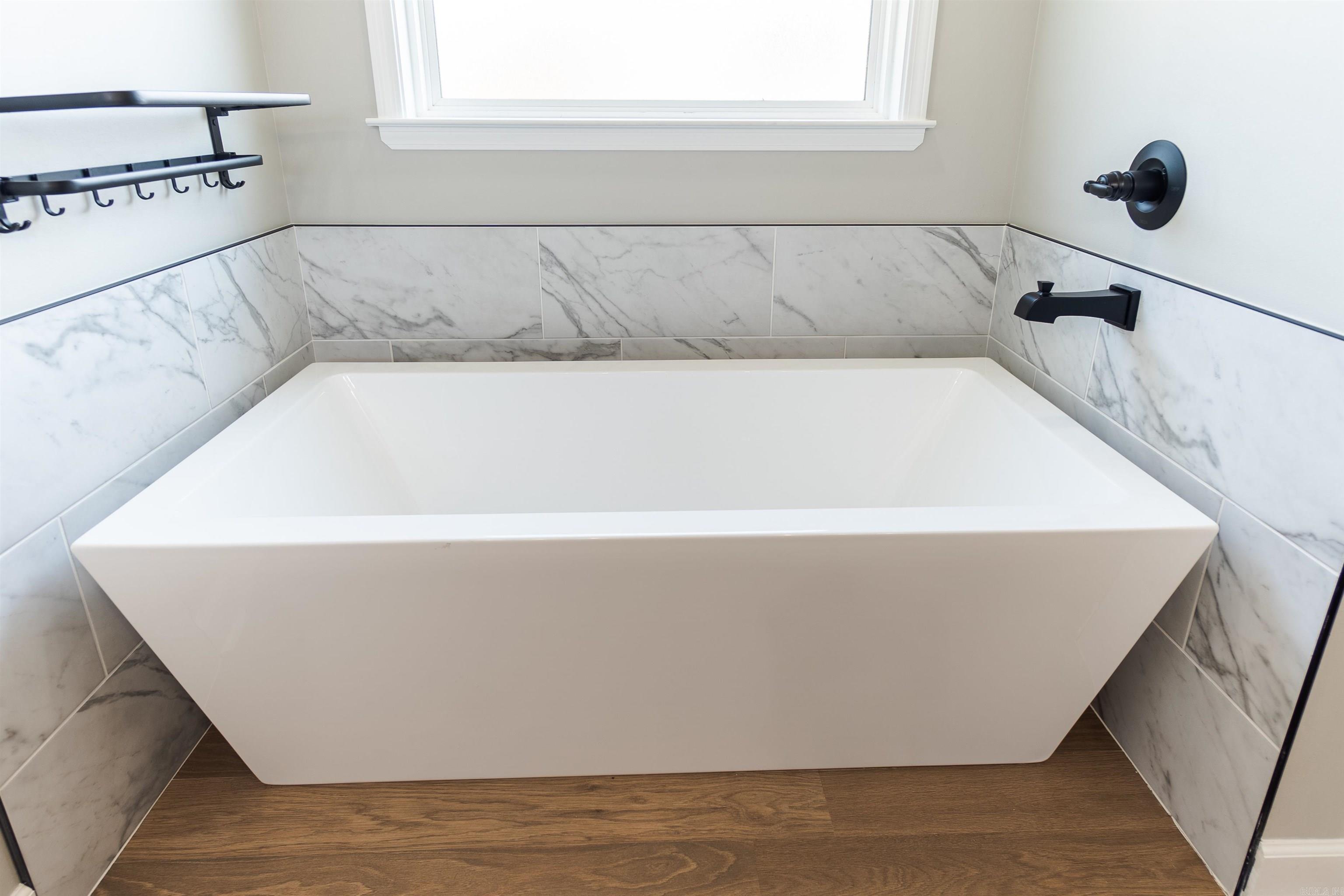 HIDDEN VALLEY ESTATES - Residential