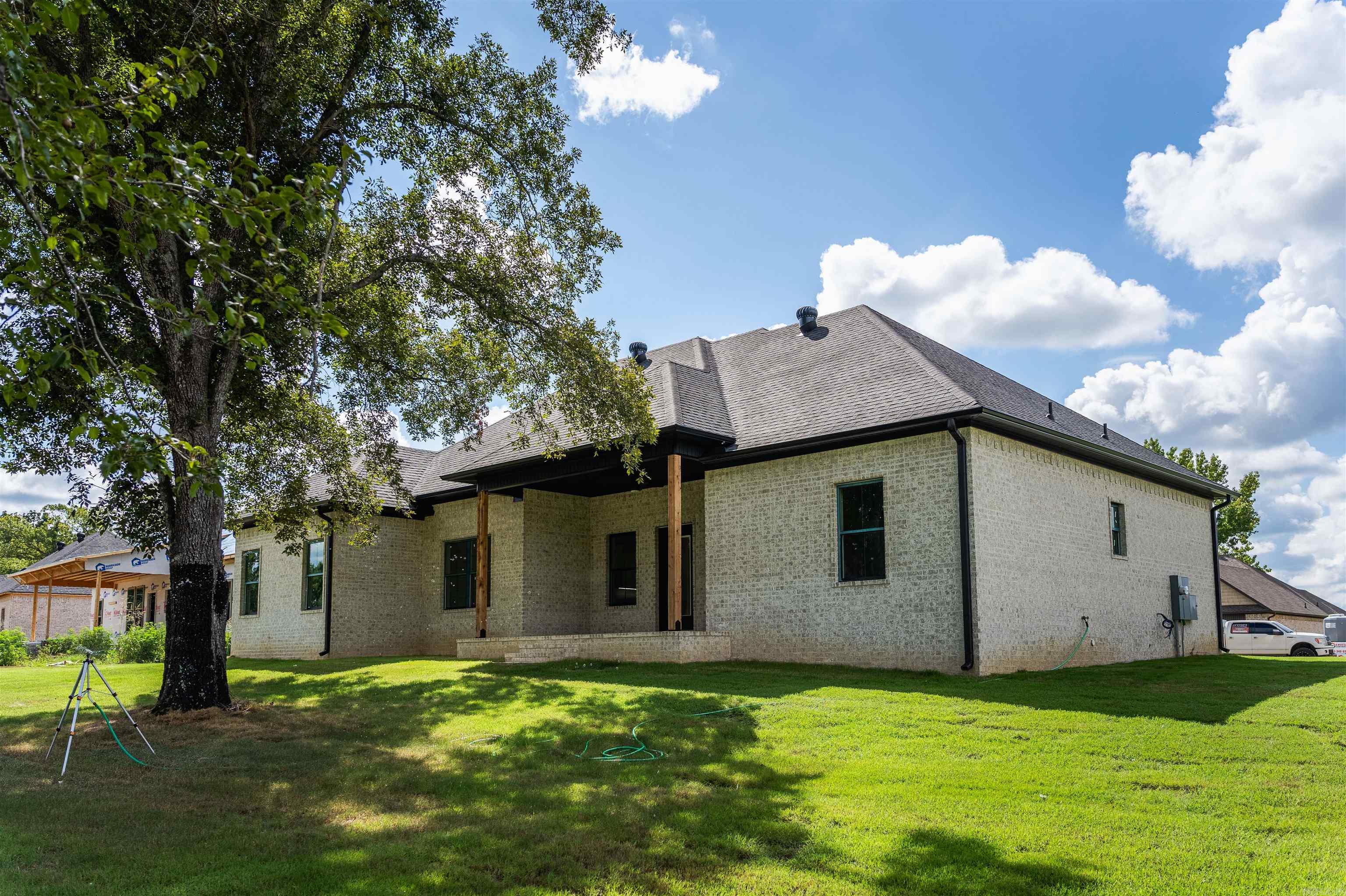 HIDDEN VALLEY ESTATES - Residential