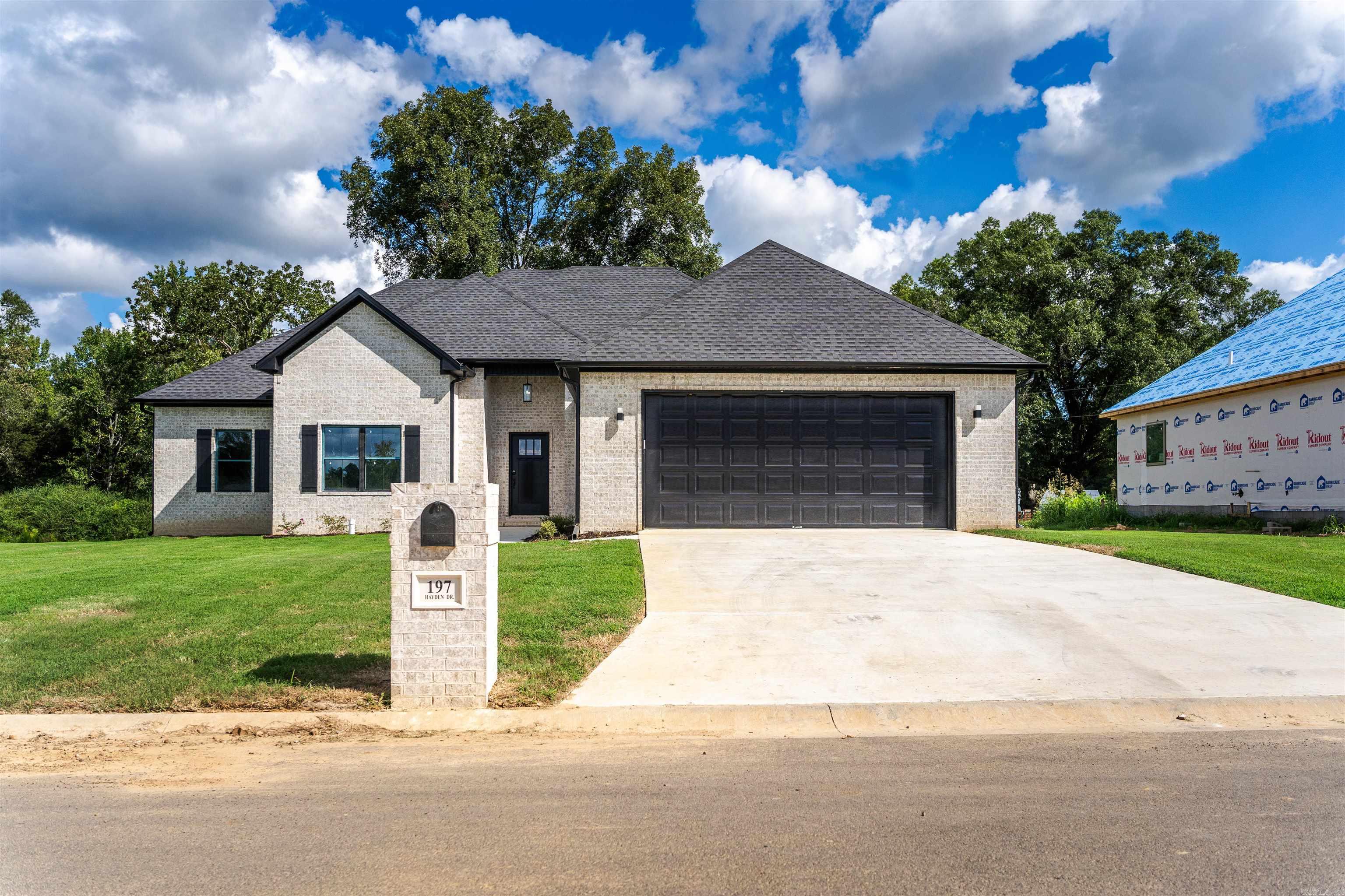 HIDDEN VALLEY ESTATES - Residential