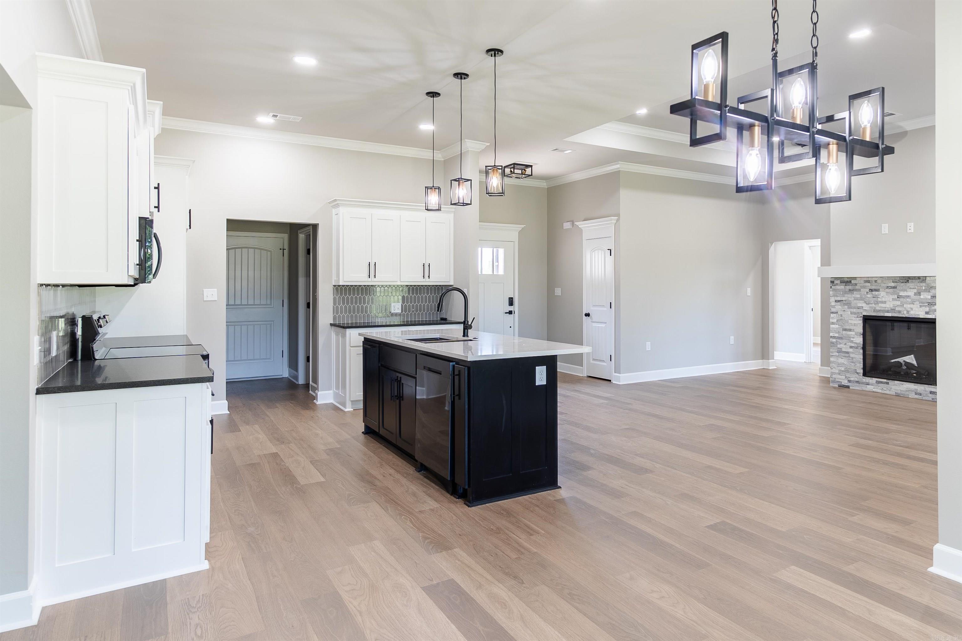 HIDDEN VALLEY ESTATES - Residential