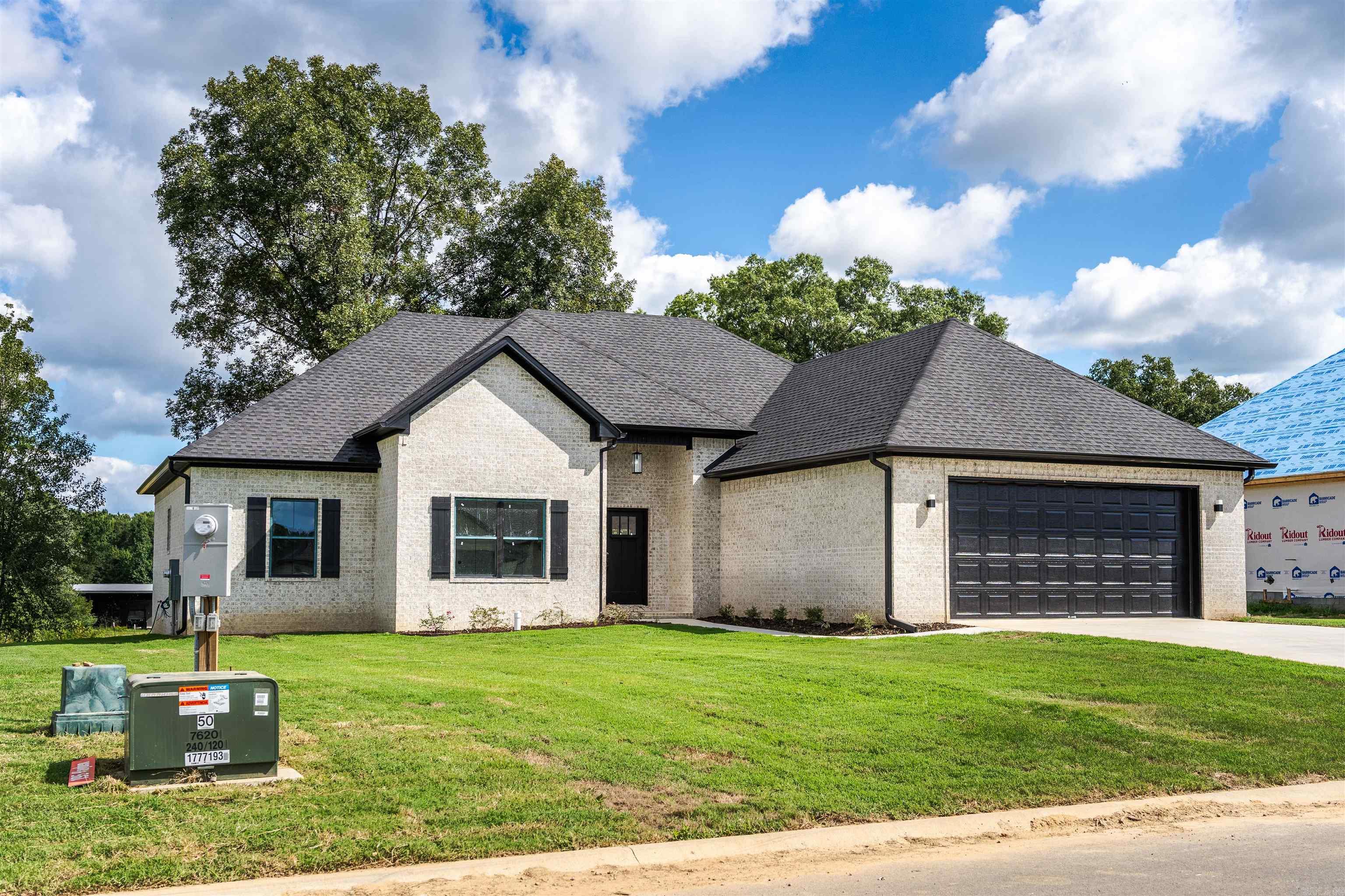 HIDDEN VALLEY ESTATES - Residential