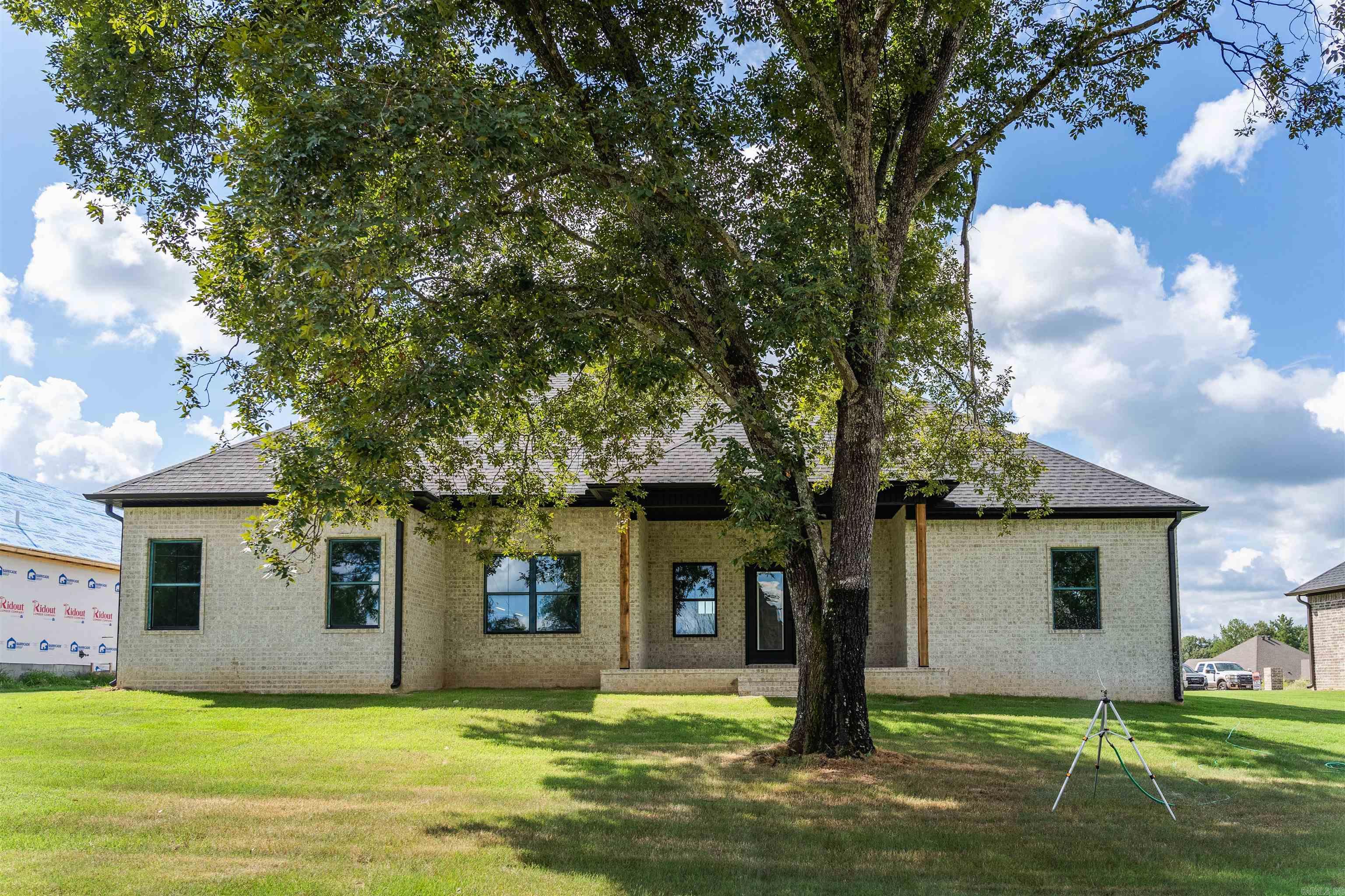 HIDDEN VALLEY ESTATES - Residential