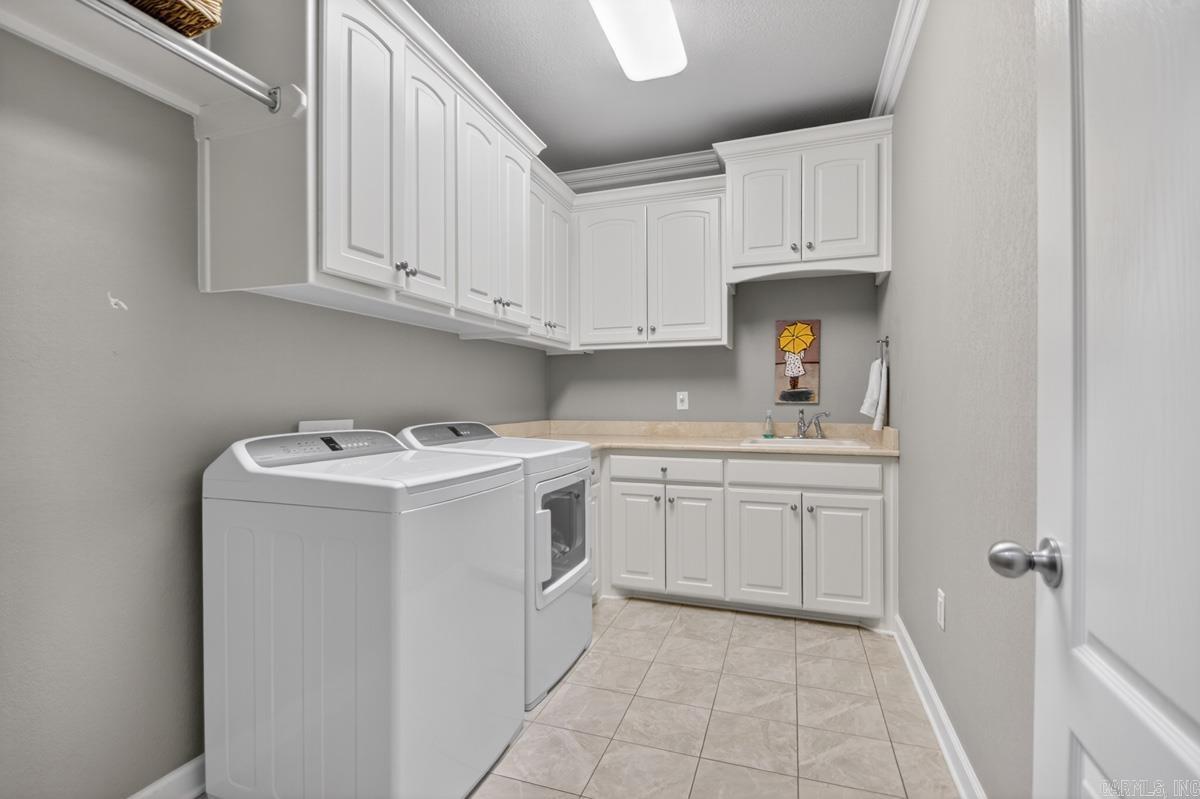 WOODLANDS EDGE - Residential