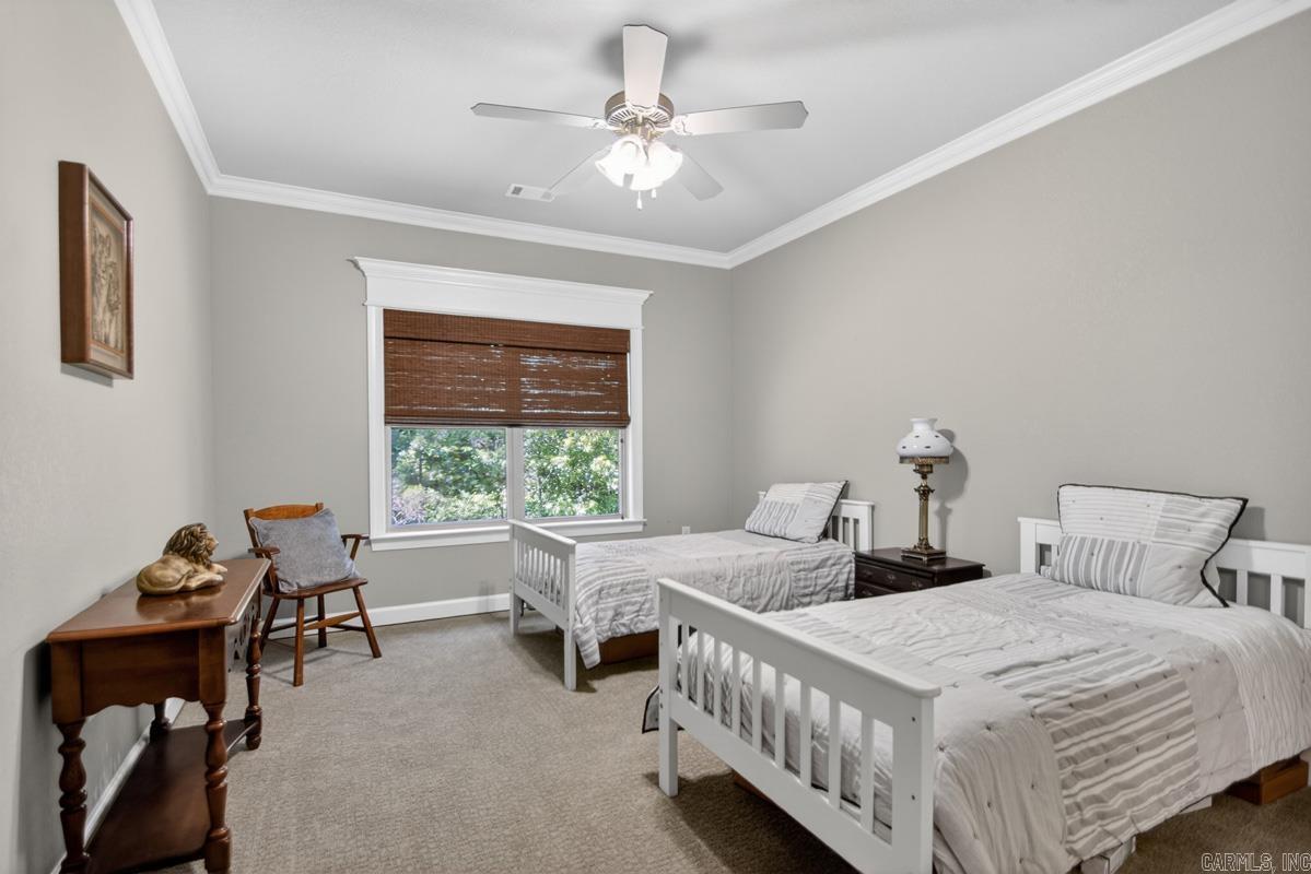 WOODLANDS EDGE - Residential