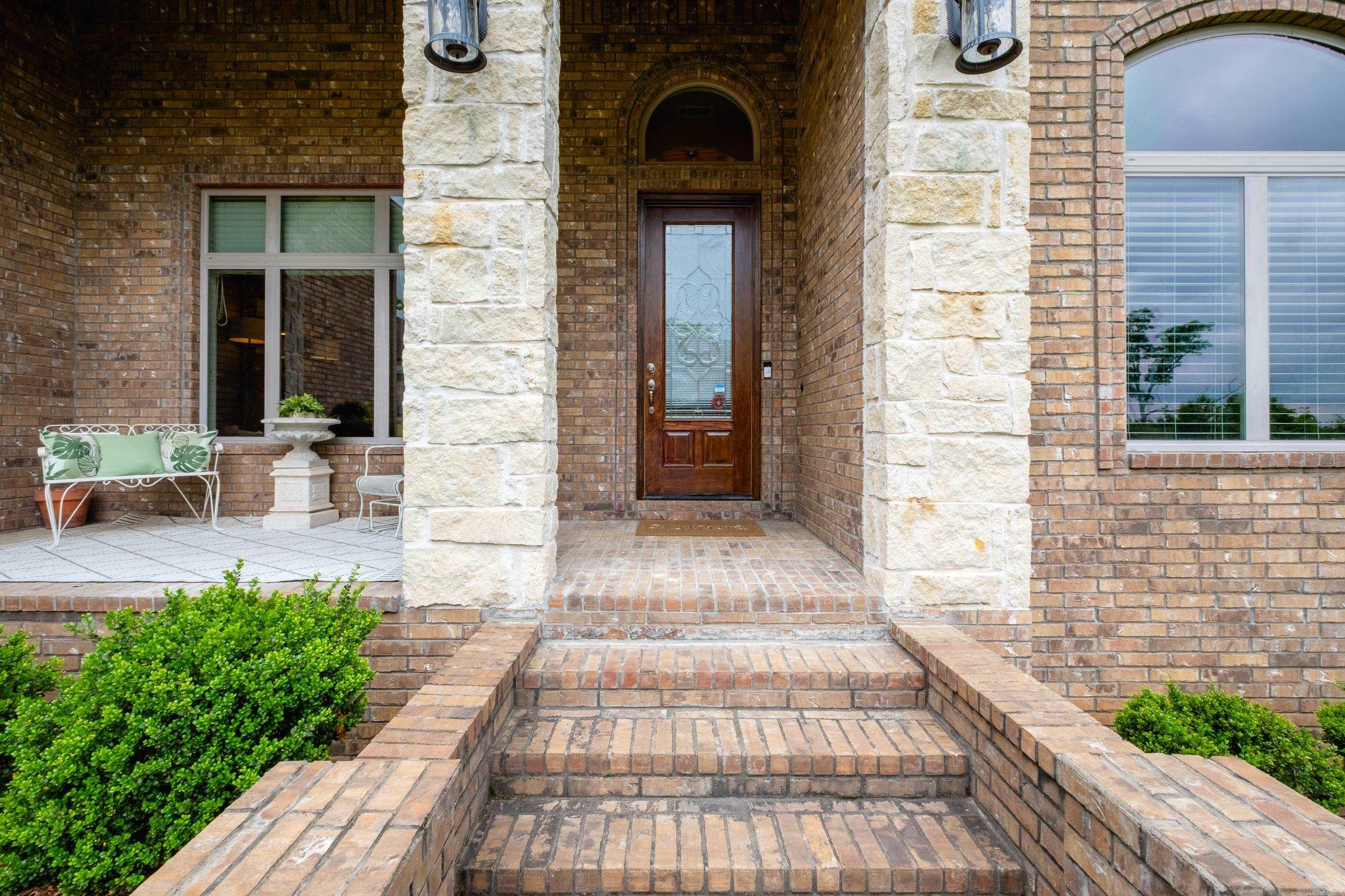 WOODLANDS EDGE - Residential