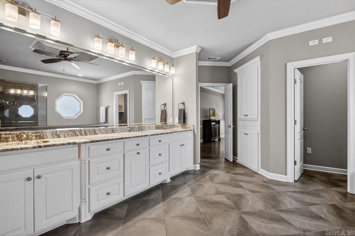 WOODLANDS EDGE - Residential