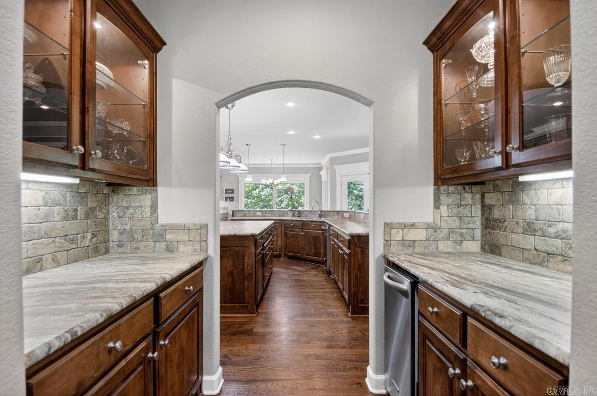 WOODLANDS EDGE - Residential