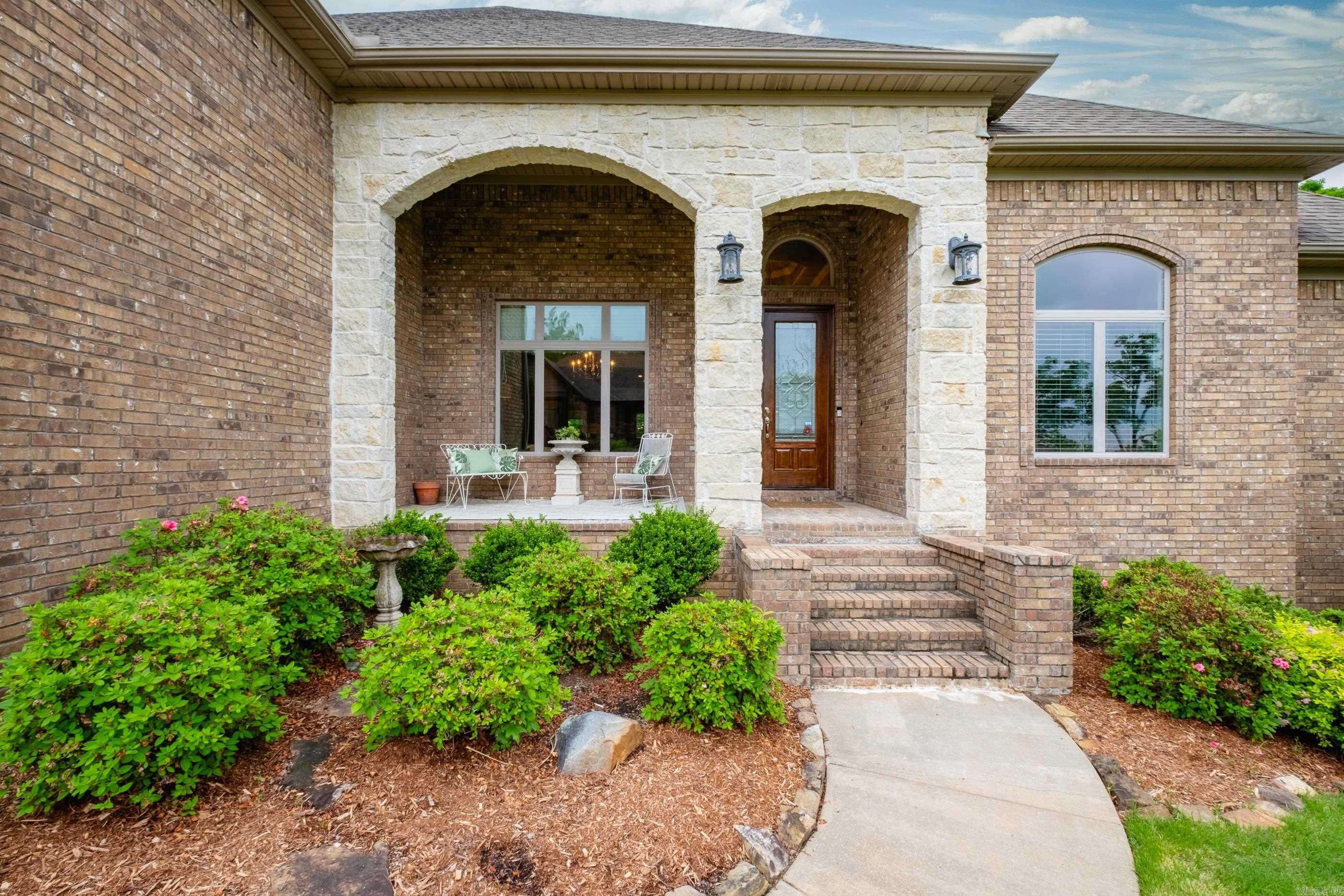 WOODLANDS EDGE - Residential