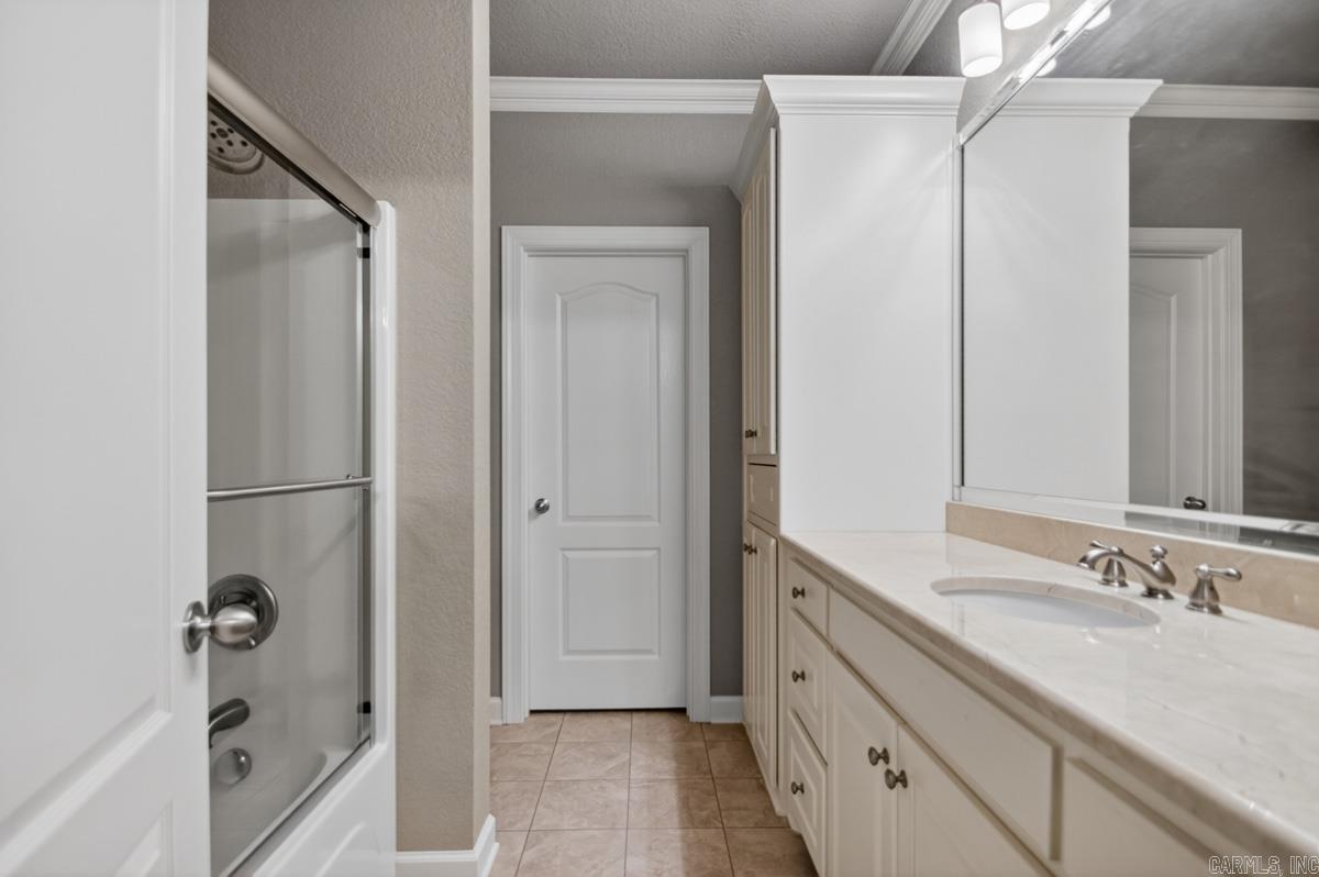 WOODLANDS EDGE - Residential