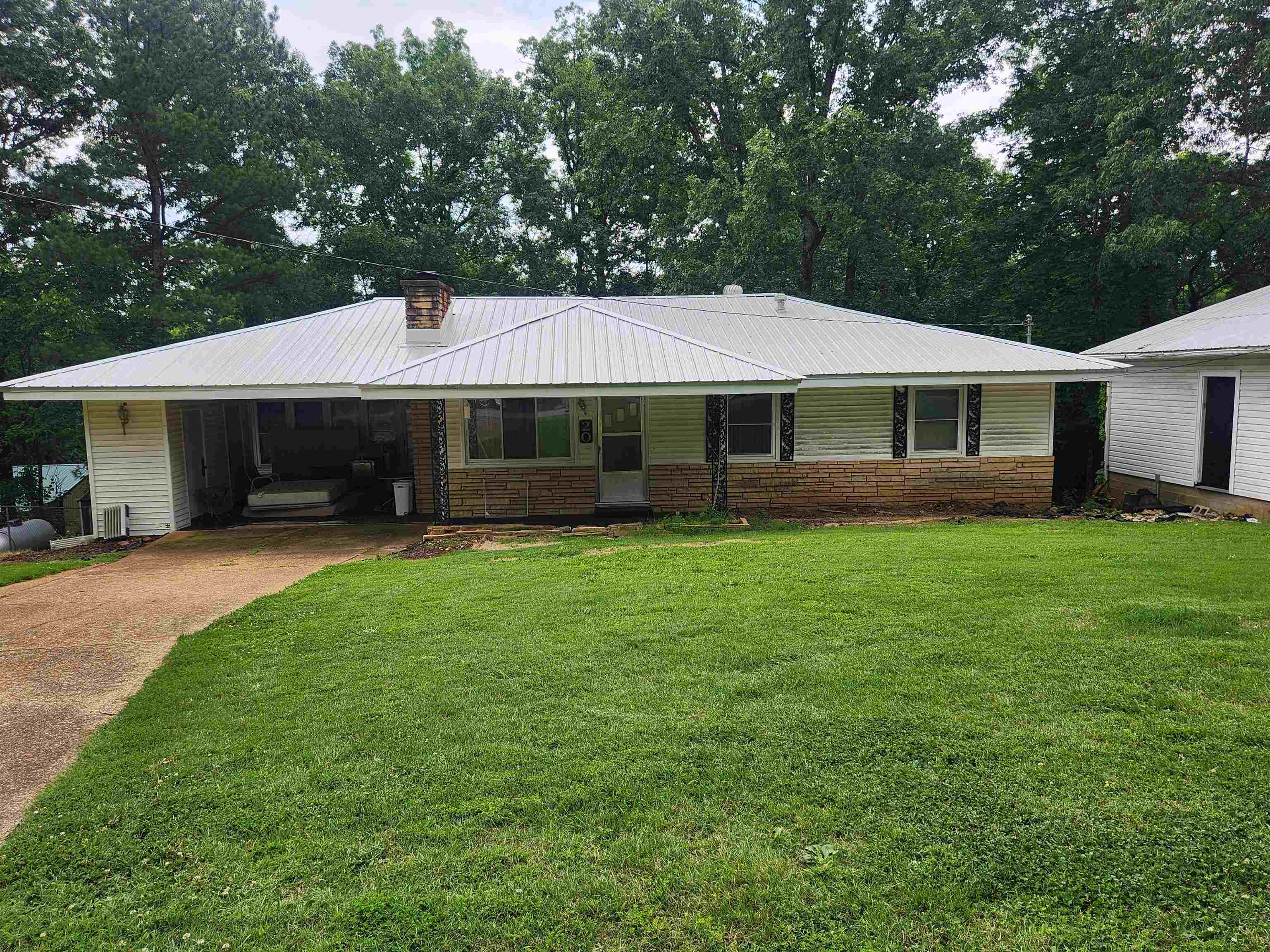 Dakota Second - Residential