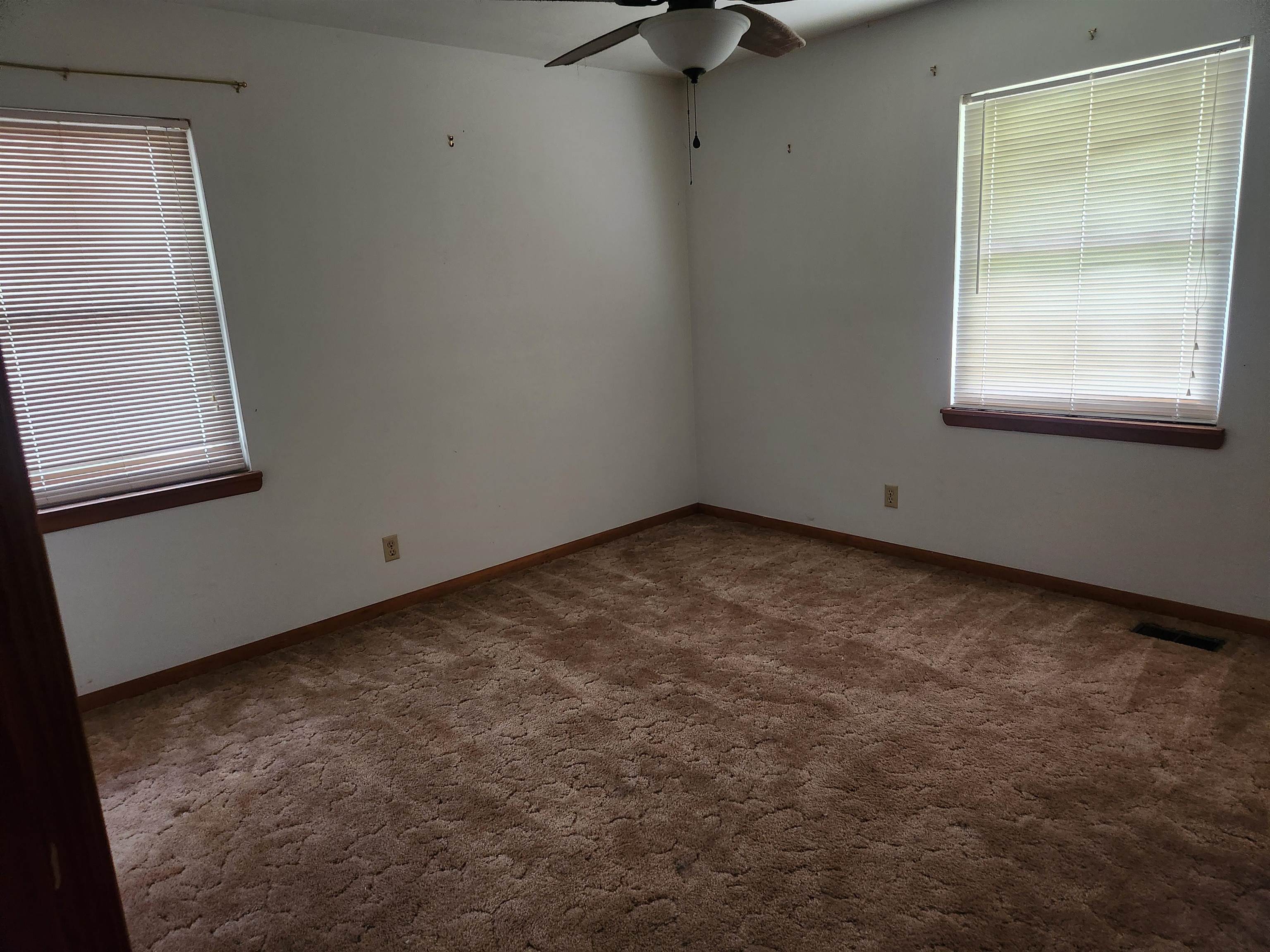 Dakota Second - Residential