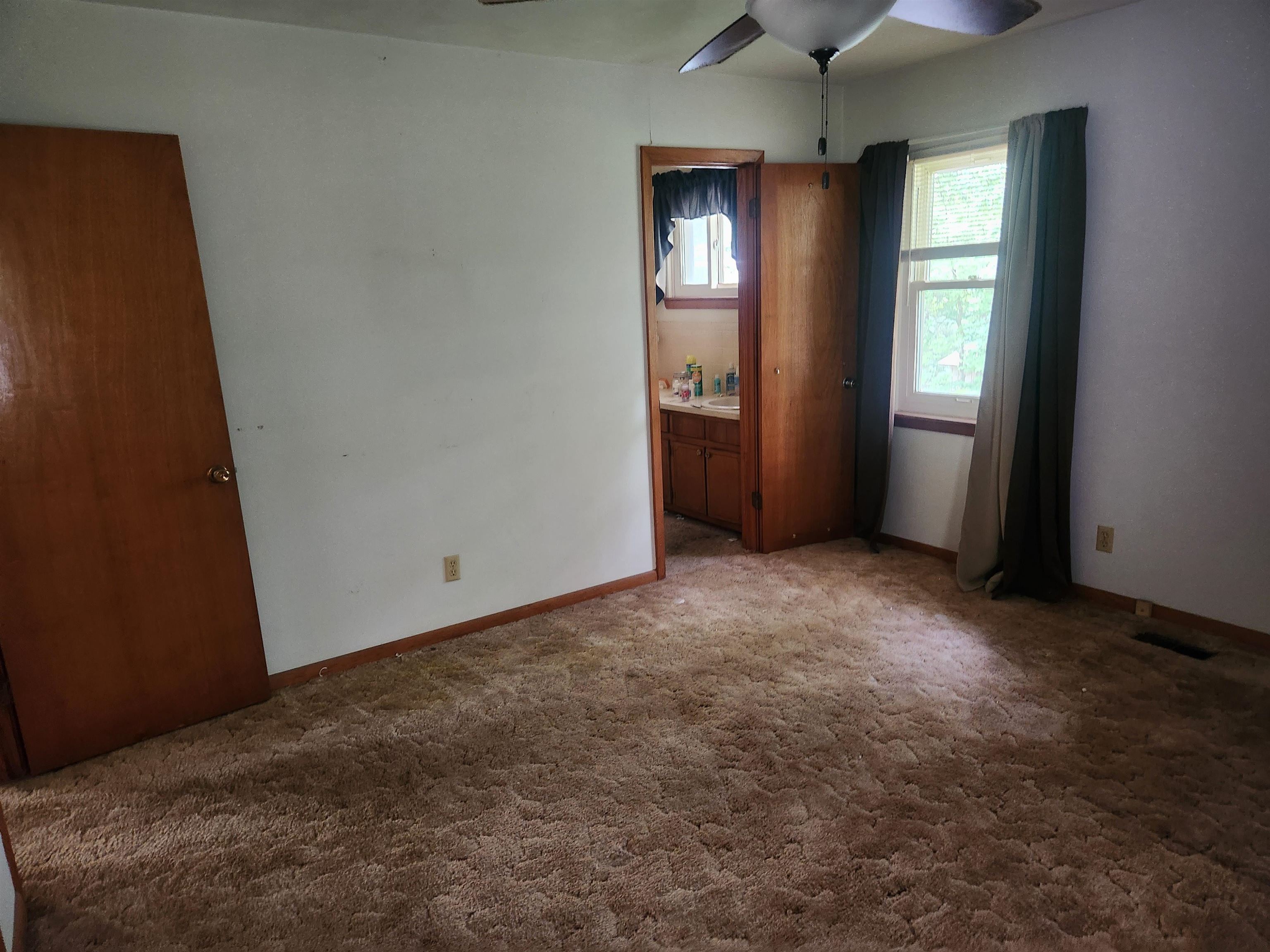 Dakota Second - Residential