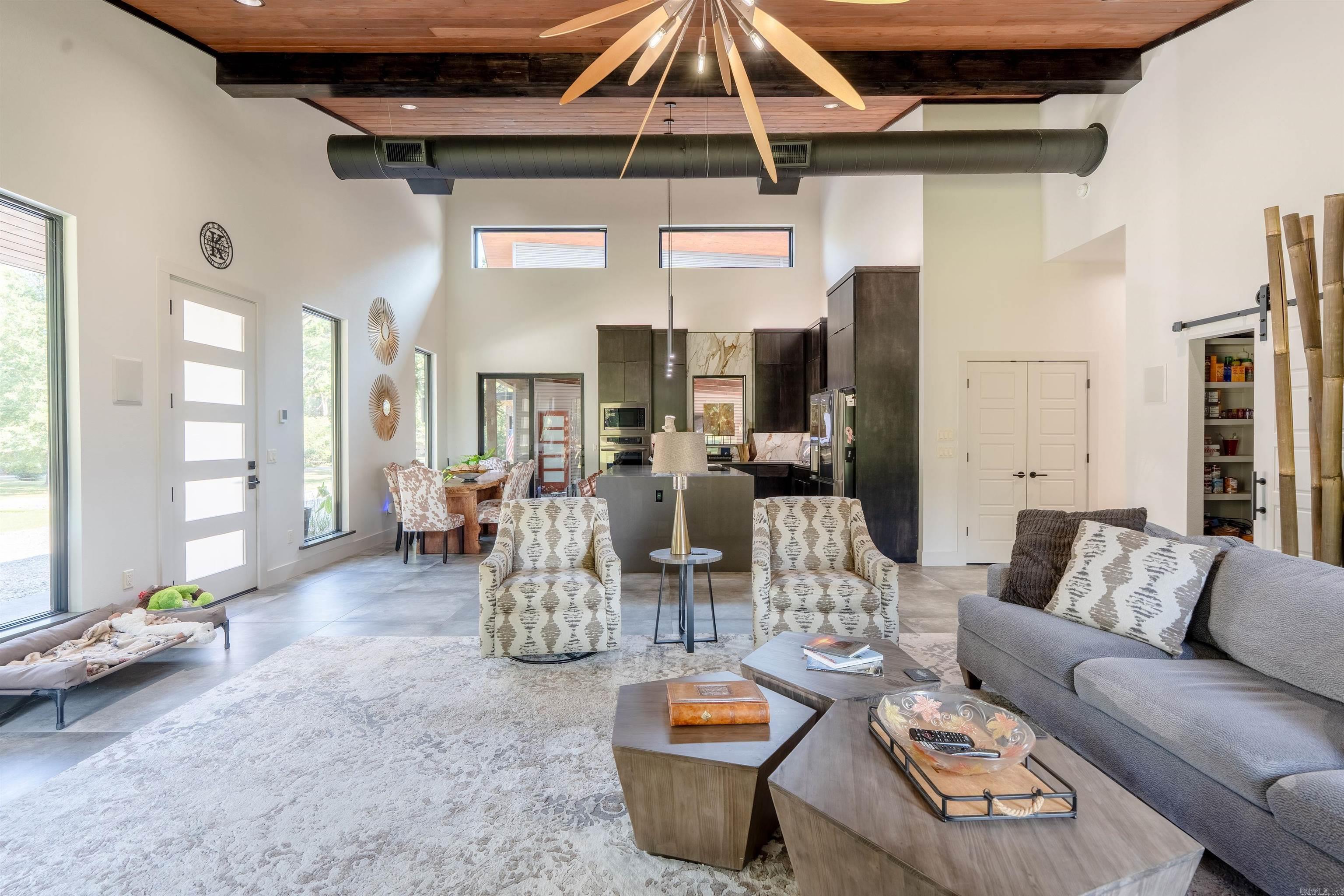 Heber Springs-Inside - Residential