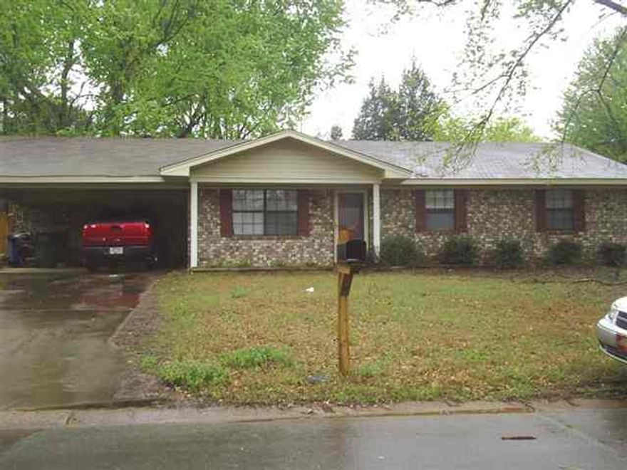 Nice well maintained home in established subdivision. Laminate wood floors with updated kitchen. No pets allowed. Close to UCA. $15 application fee per person. Anyone over the age of 18 on premise must be on lease.