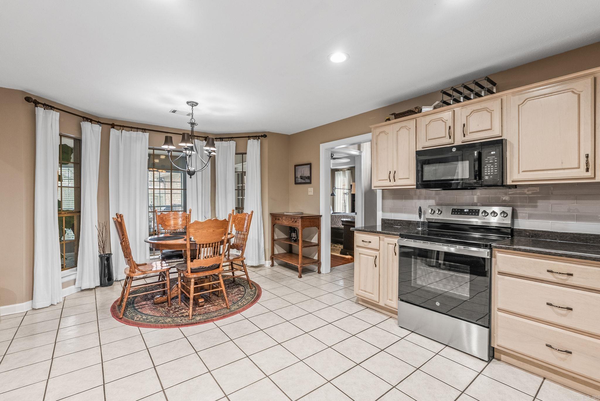 WINDCREST - Residential