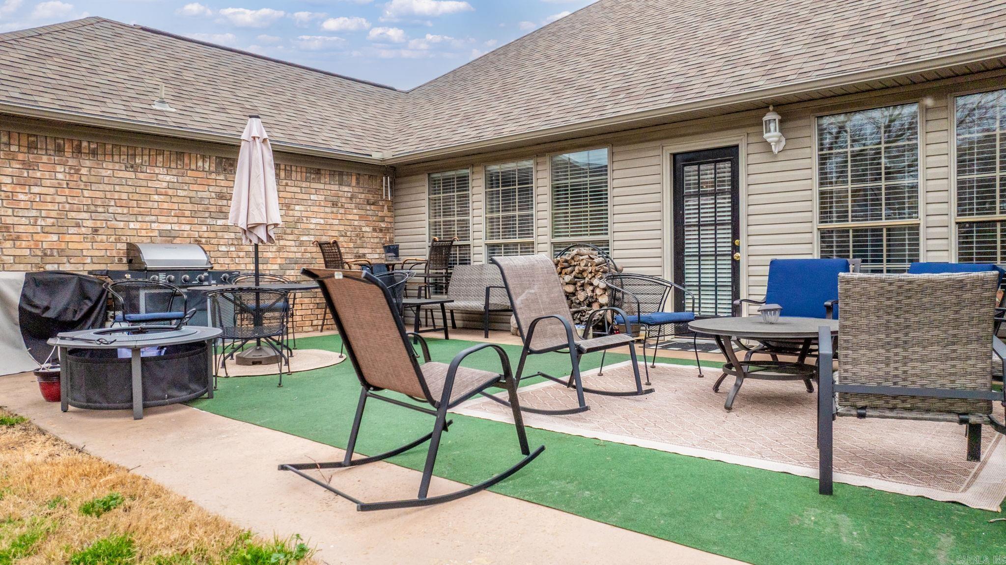 WINDCREST - Residential