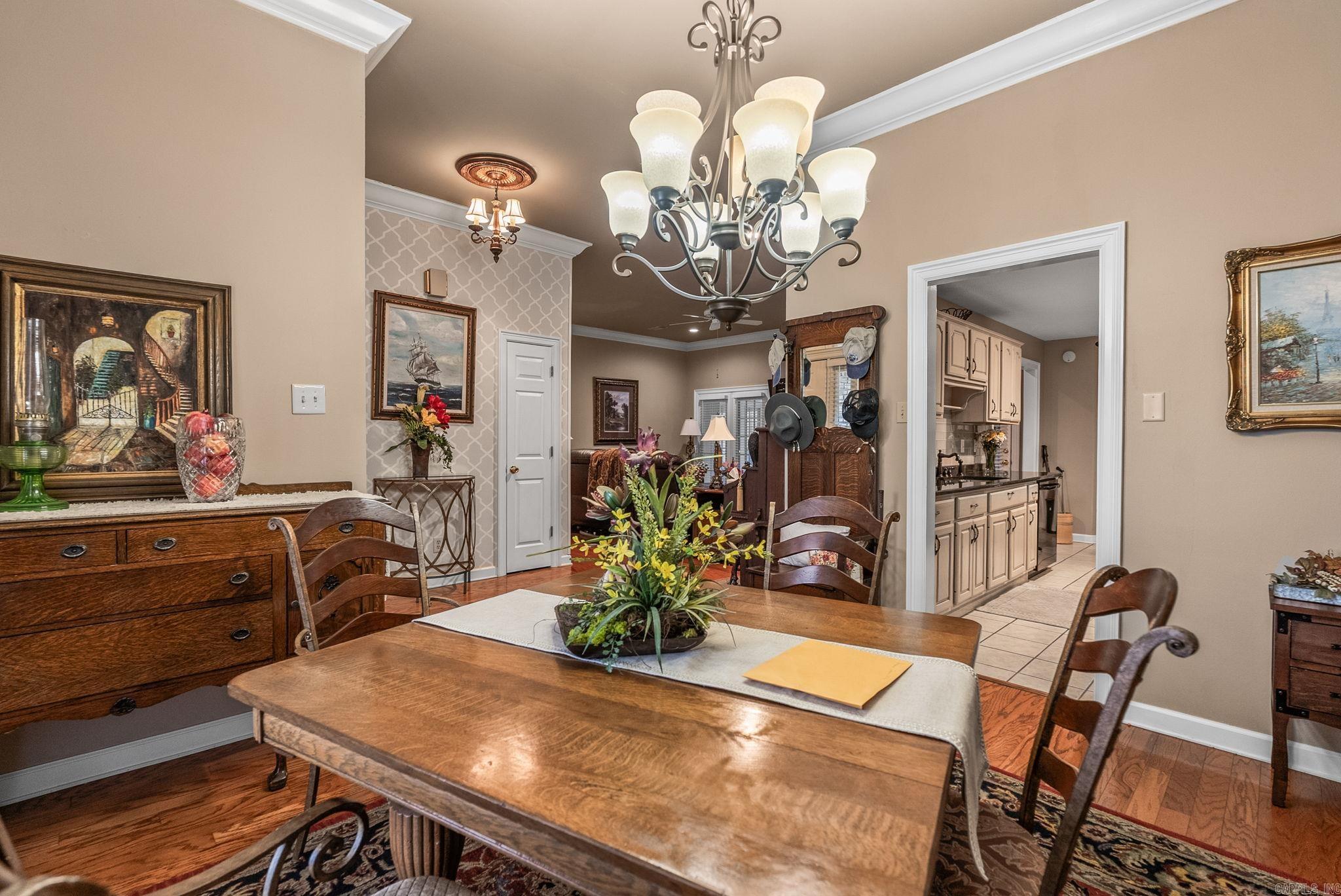 WINDCREST - Residential