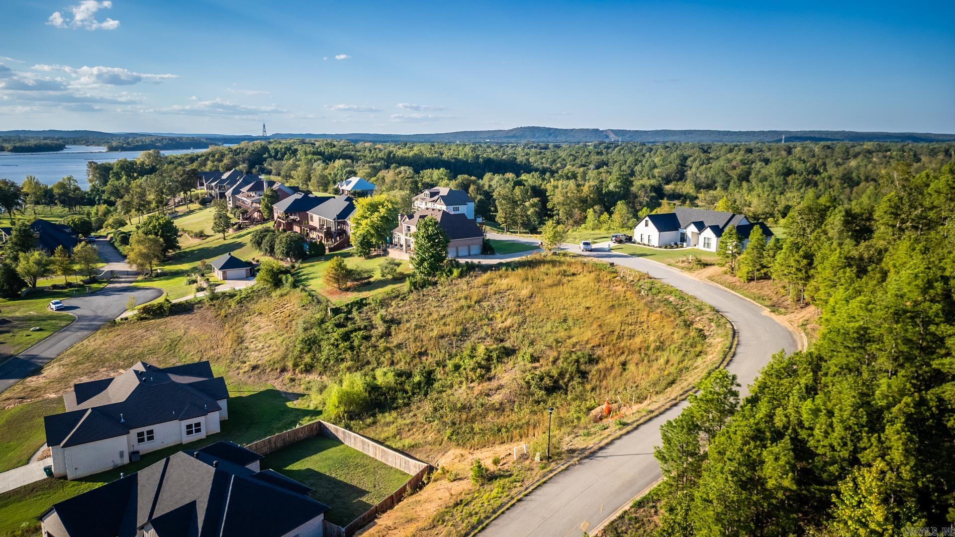 The River Plantation - Land