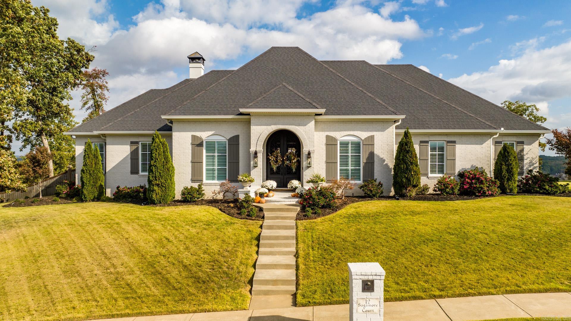 Like new immaculate one level with open concept floor plan. Entry has gorgeous groin ceiling. Chefās kitchen with Thermador appliances and plumbed Keurig coffee maker. Wet bar in breakfast area. Primary bath has large walk-in shower and soaking tub. Huge primary closet. Covered patio with wood burning fireplace, outdoor heater and kitchen. Beautifully landscaped private backyard with stunning views and sunsets. Oversized 3 car garage and walk-up stairs to attic. Please see agent remarks...