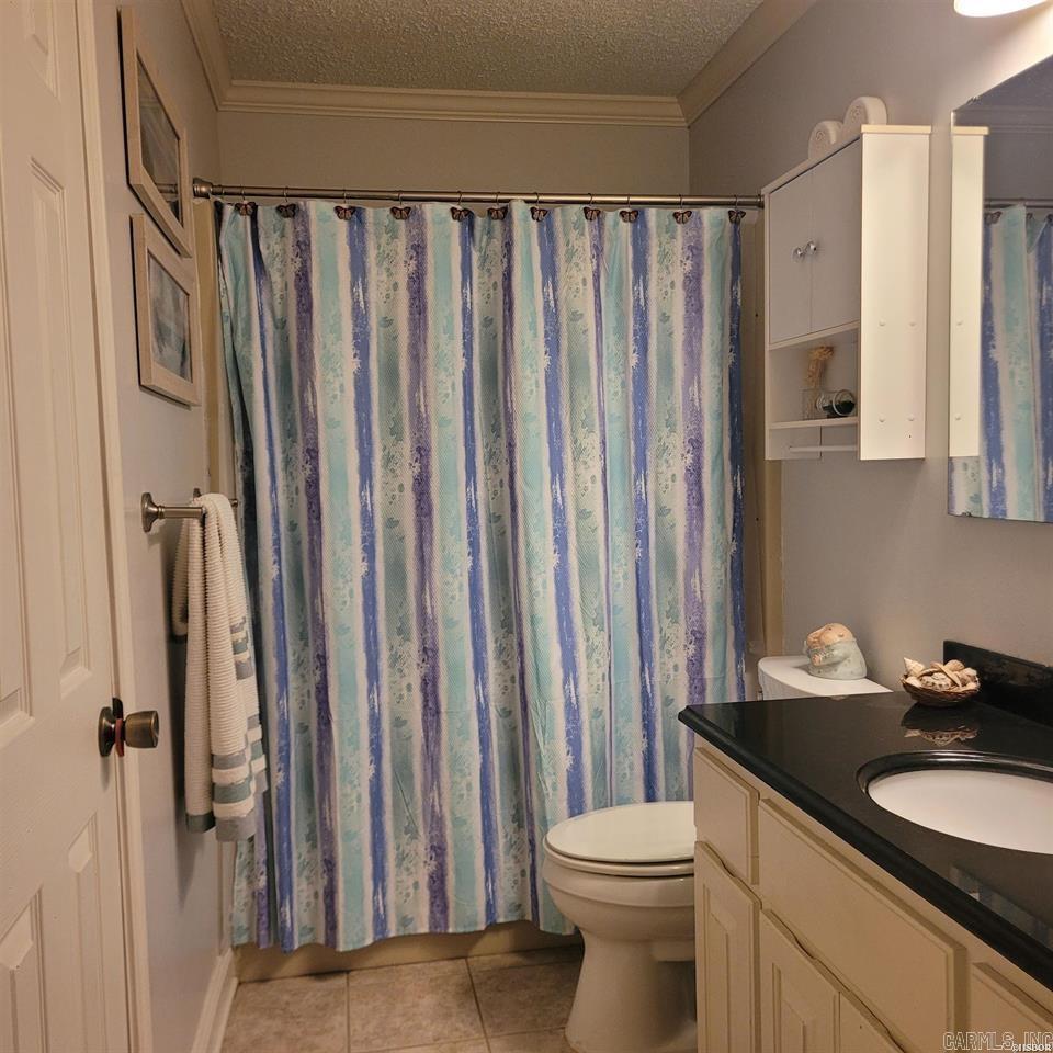 LAKE VIEW - Residential