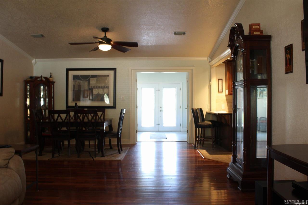 LAKE VIEW - Residential