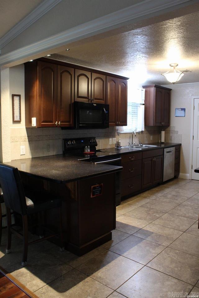 LAKE VIEW - Residential