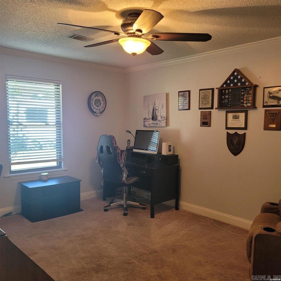 LAKE VIEW - Residential