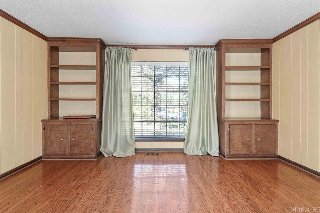 INDIAN HILLS - Residential