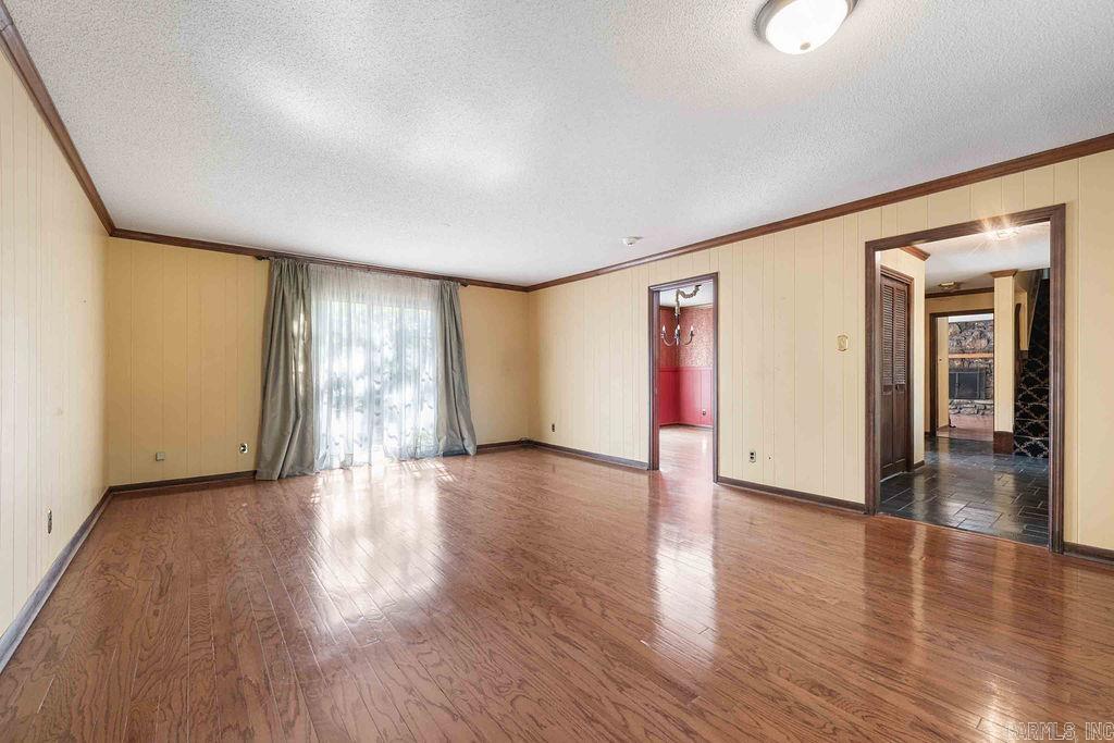 INDIAN HILLS - Residential