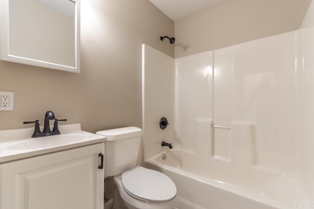 Robinson JC - Residential