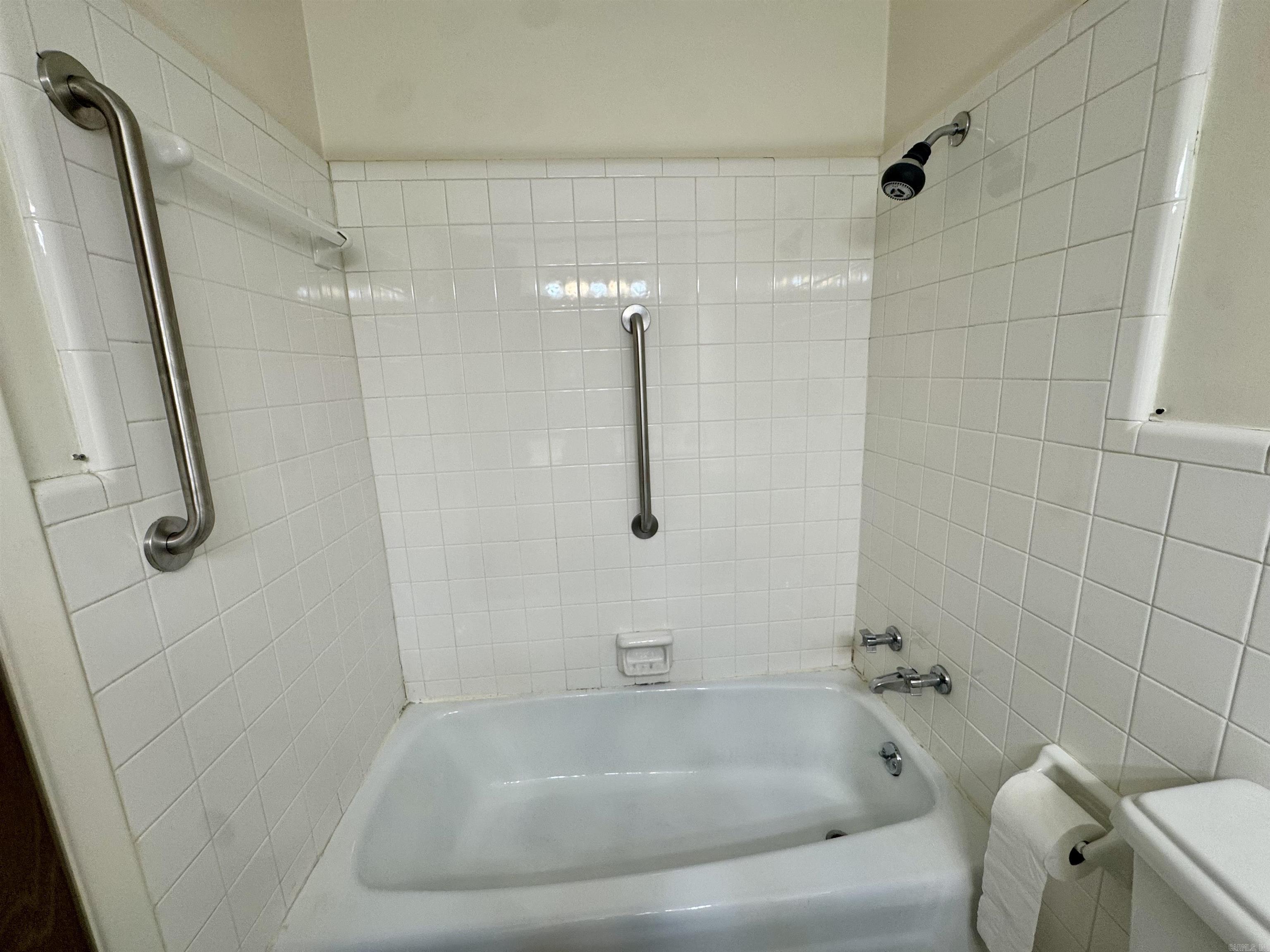 COLONIAL ACRES - Residential