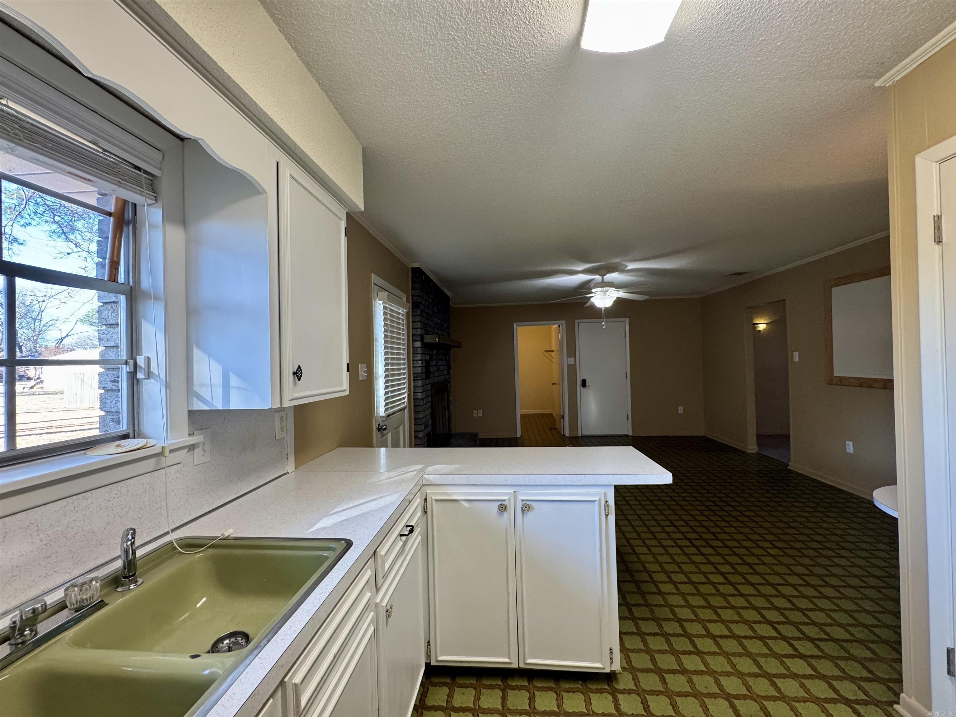 COLONIAL ACRES - Residential