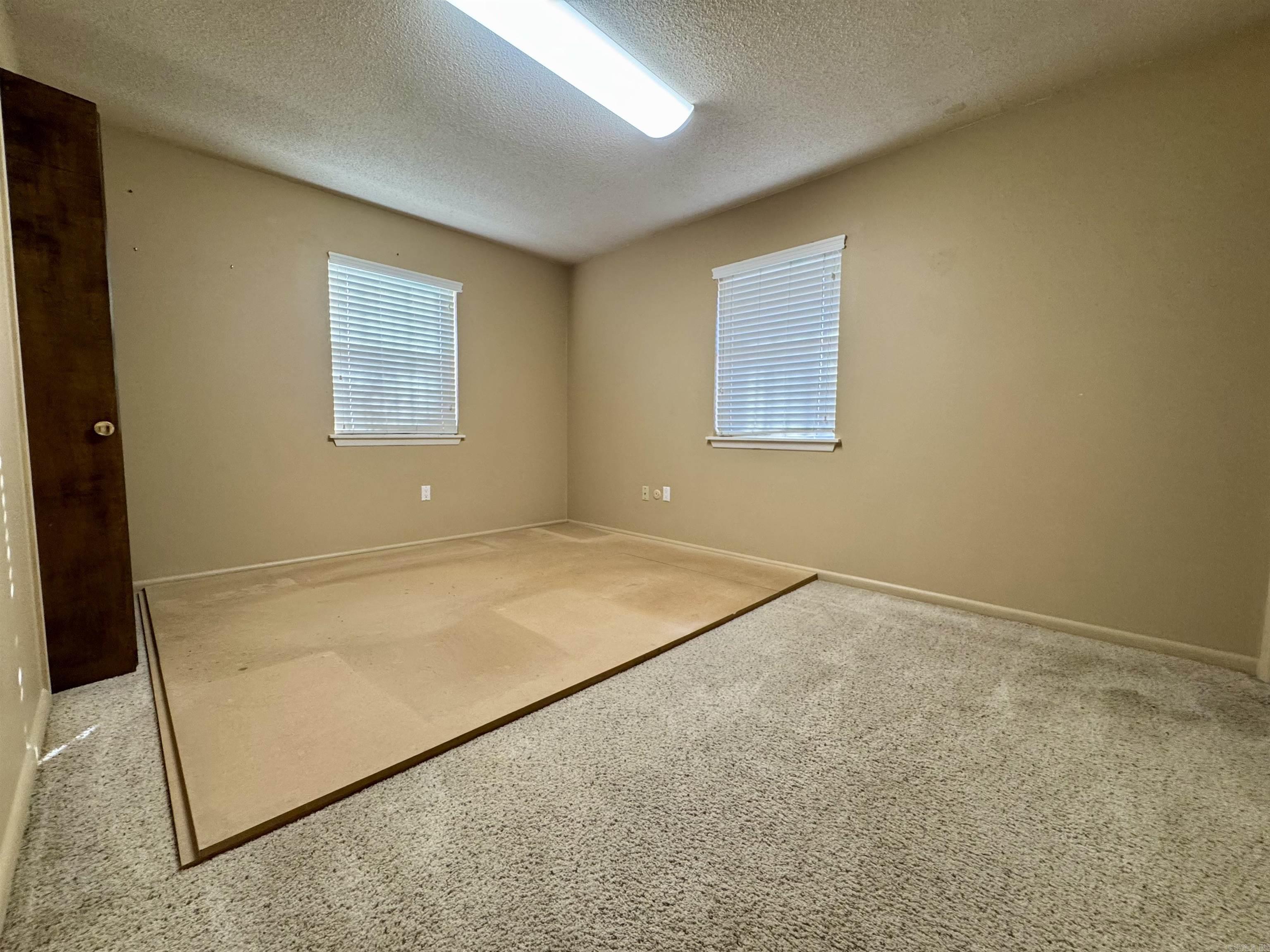 COLONIAL ACRES - Residential