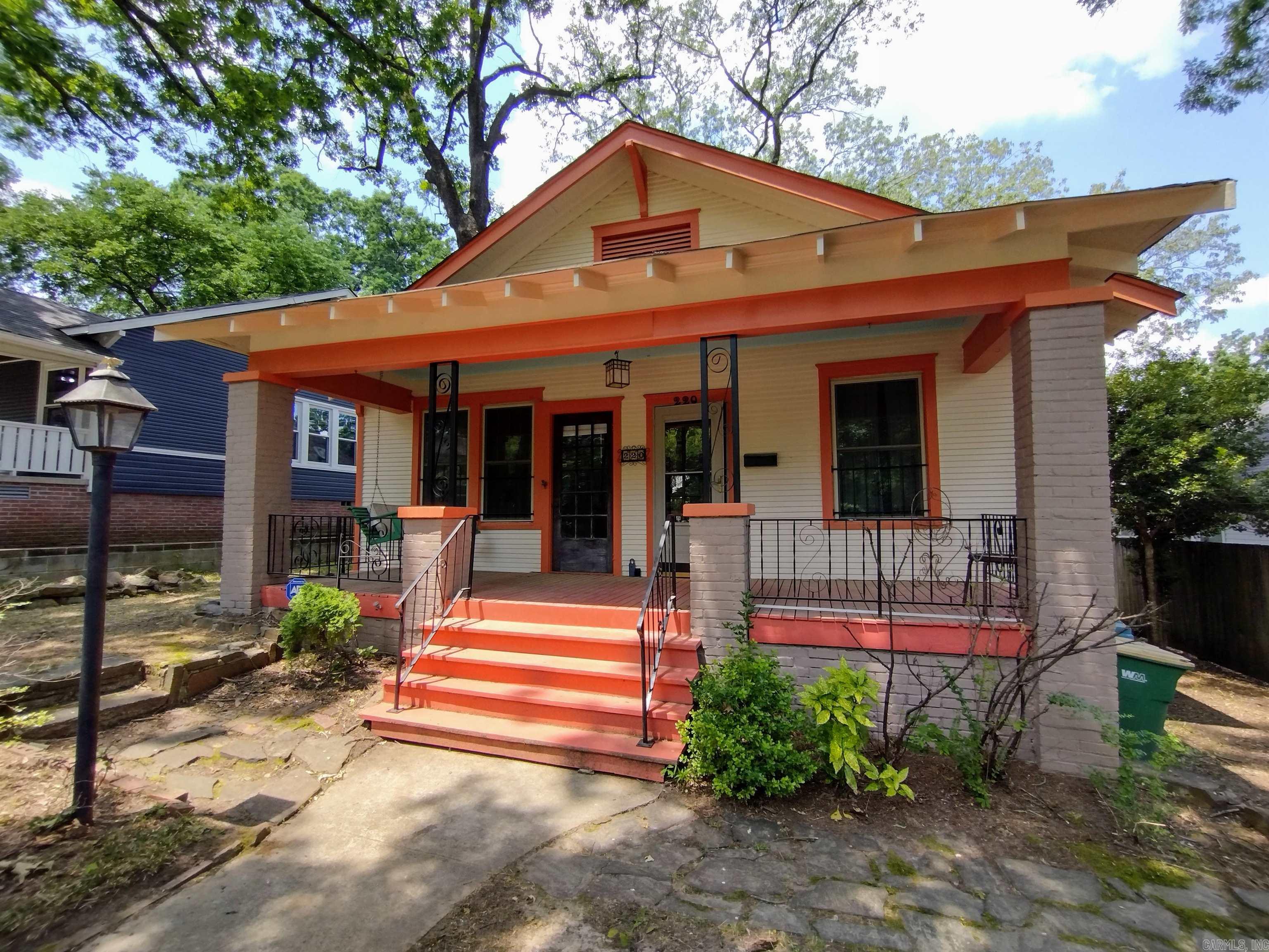 ELMHURST - Residential