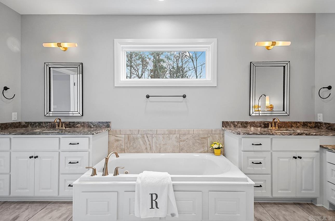 DAWSONS POINTE - Residential