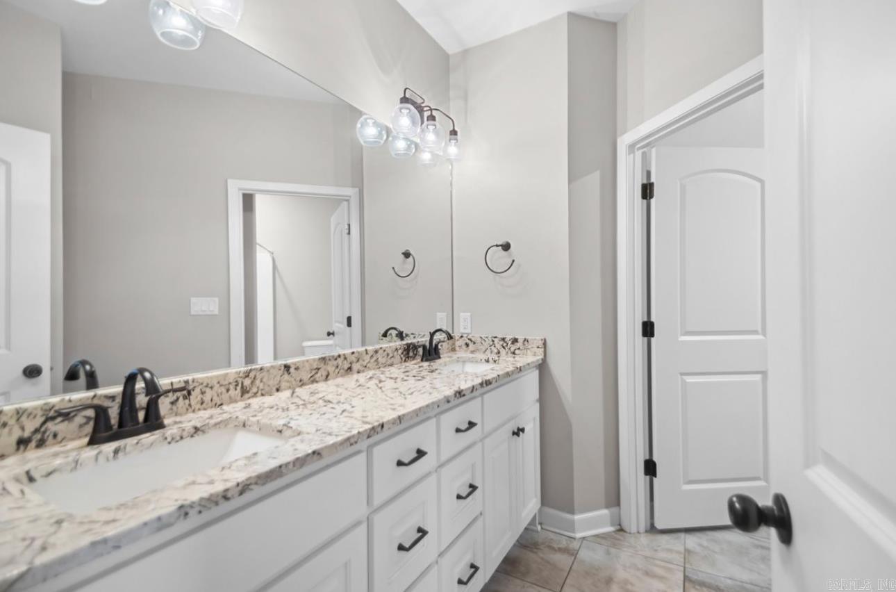 DAWSONS POINTE - Residential